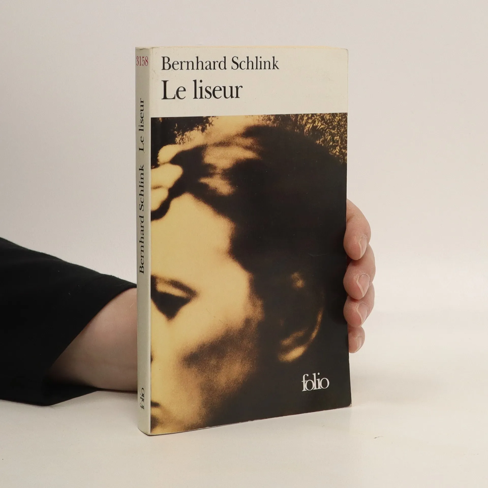 Le liseur by Lortholary Bernard Schlink Bernhard