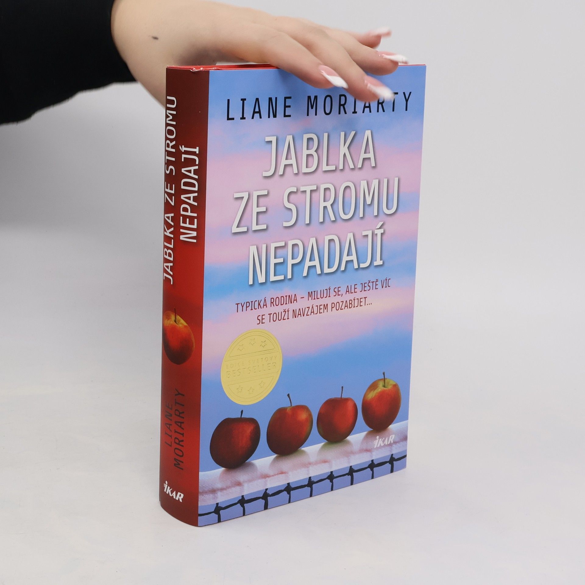 Liane Moriarty Jablka ze stromu nepadají