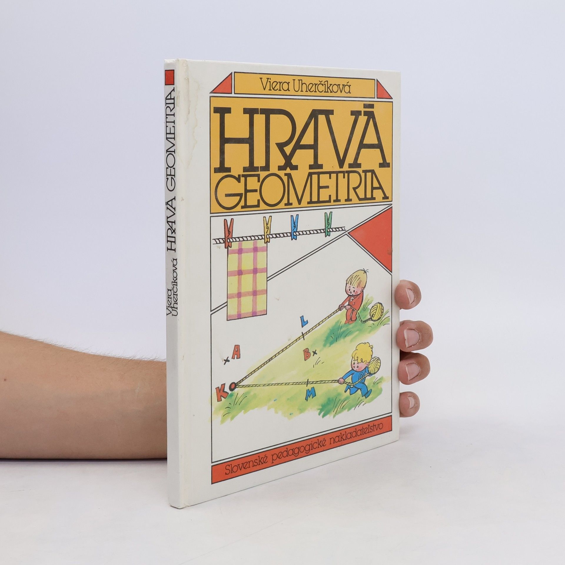 Viera Uherčíková Hravá geometria