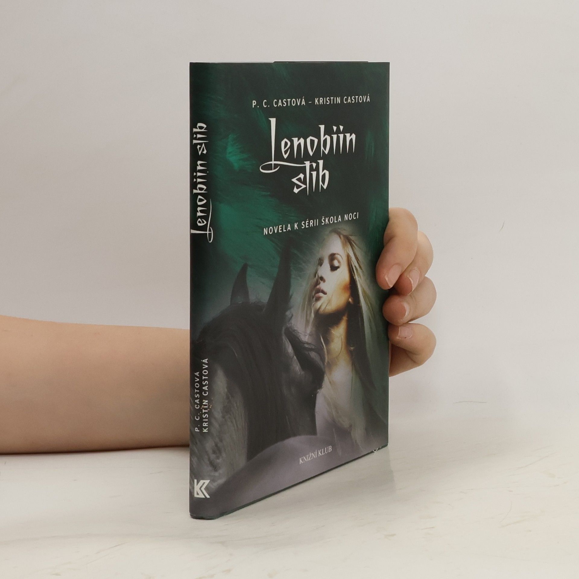 Phyllis Christine Cast Lenobiin slib. Škola noci 2