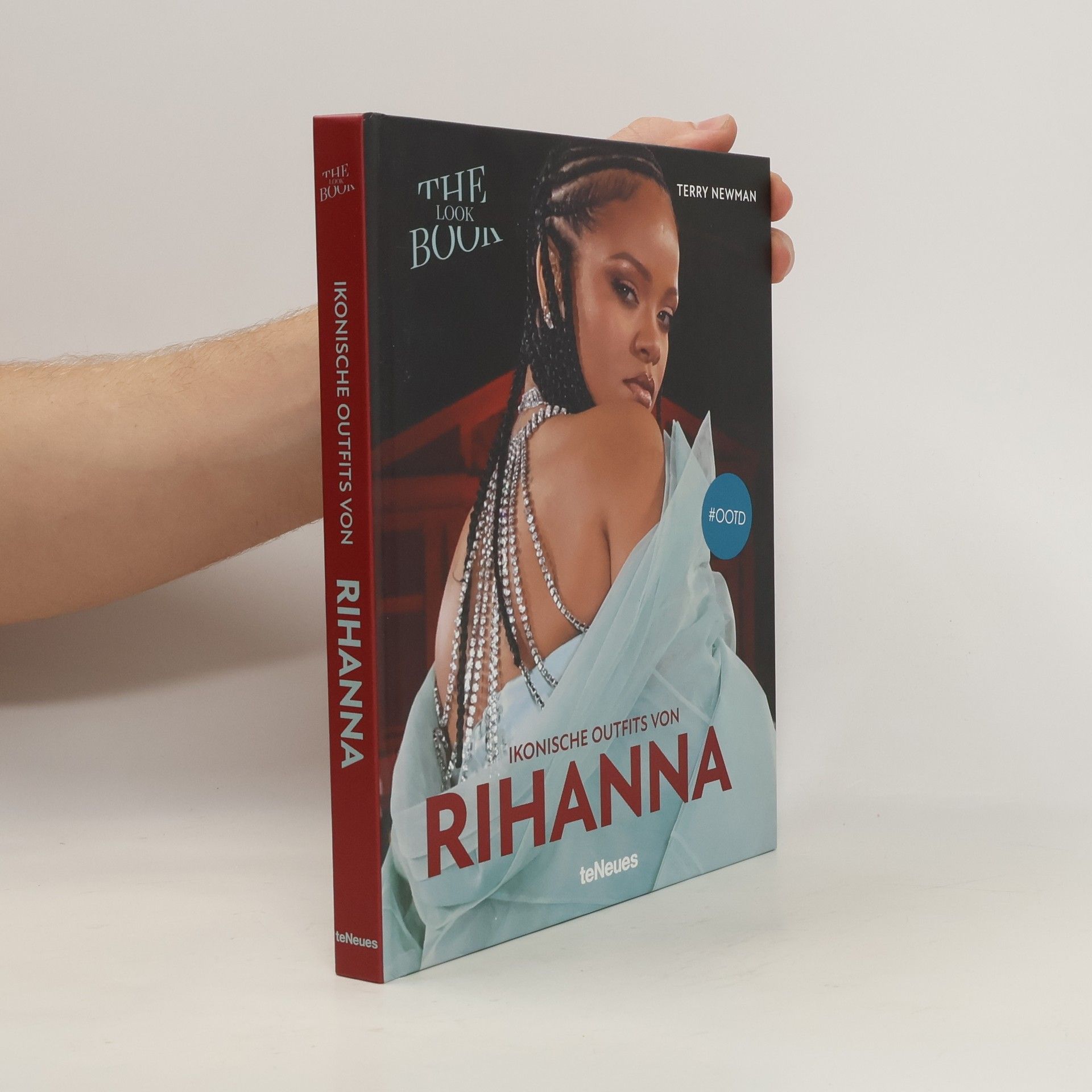 Terry Newman Ikonische Outfits von Rihanna