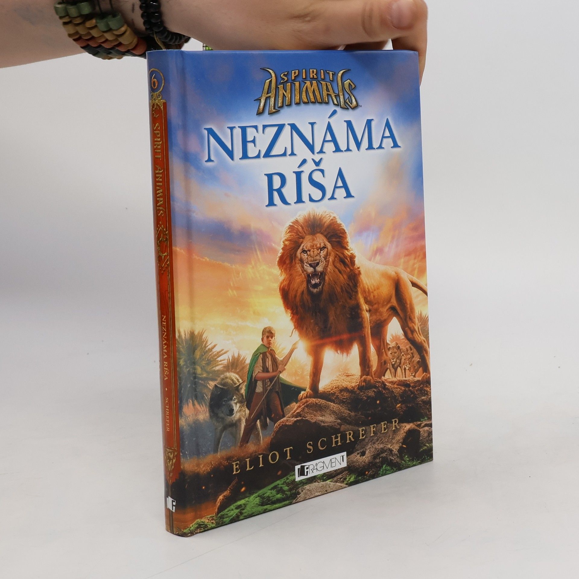 Eliot Schrefer Neznáma ríša