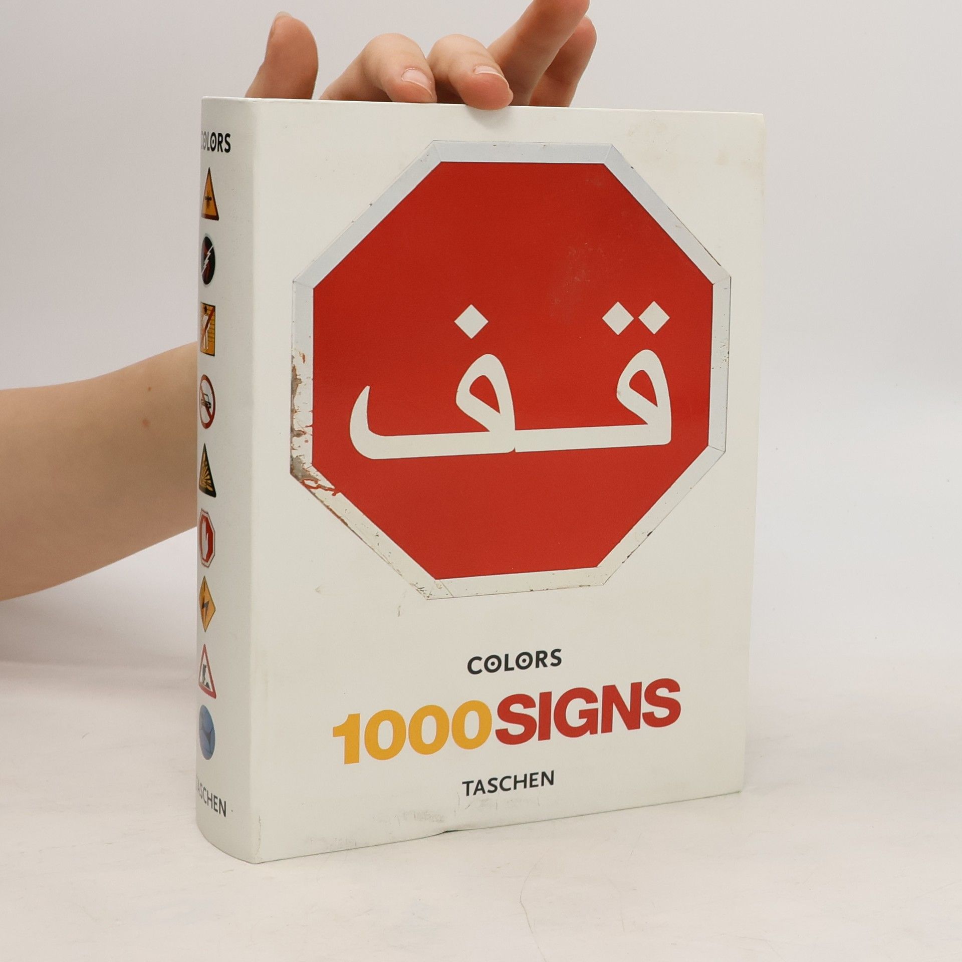 Carlos Mustienes 1000 signs