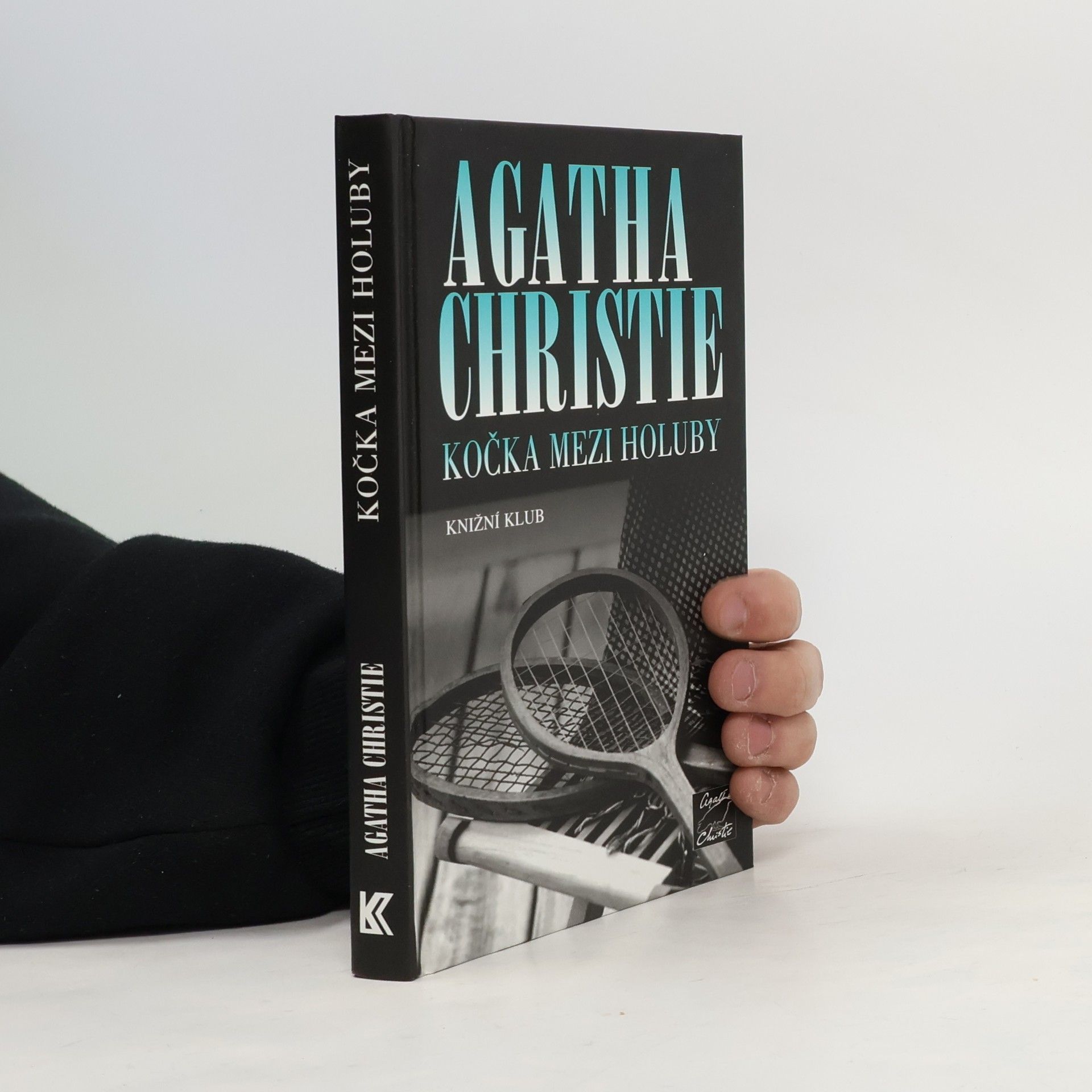 Agatha Christie Kočka mezi holuby