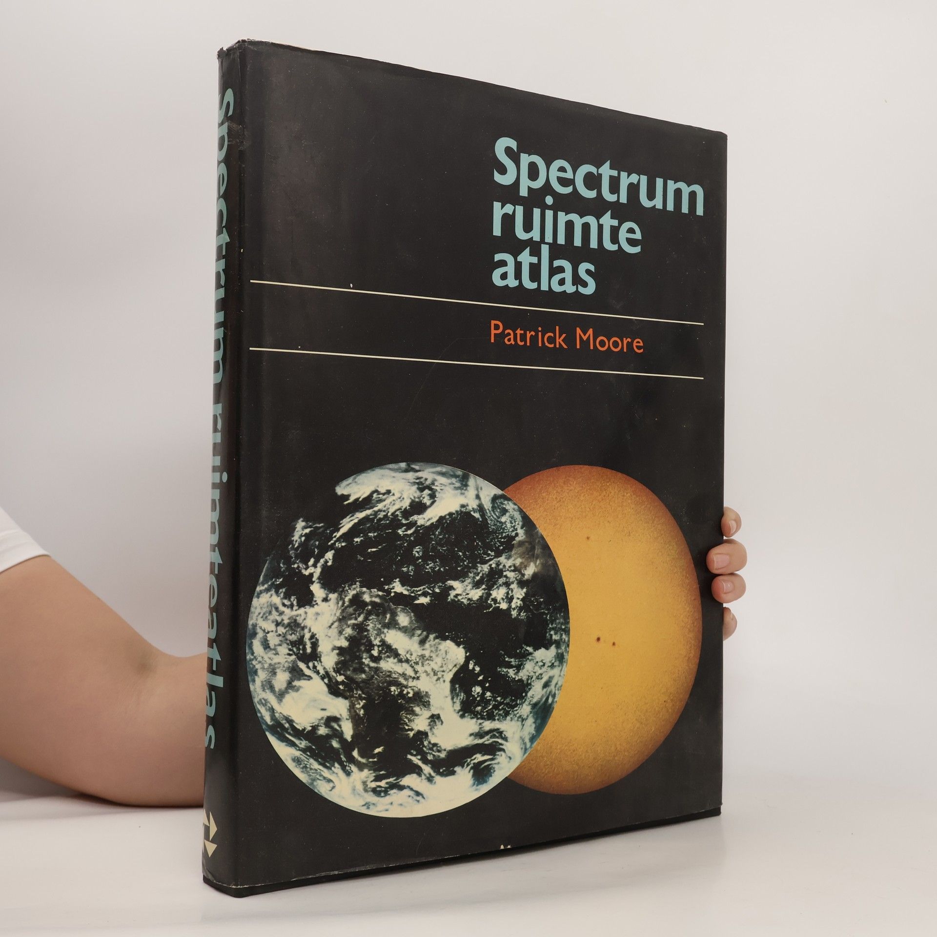 Patrick Moore Spectrum ruimte atlas