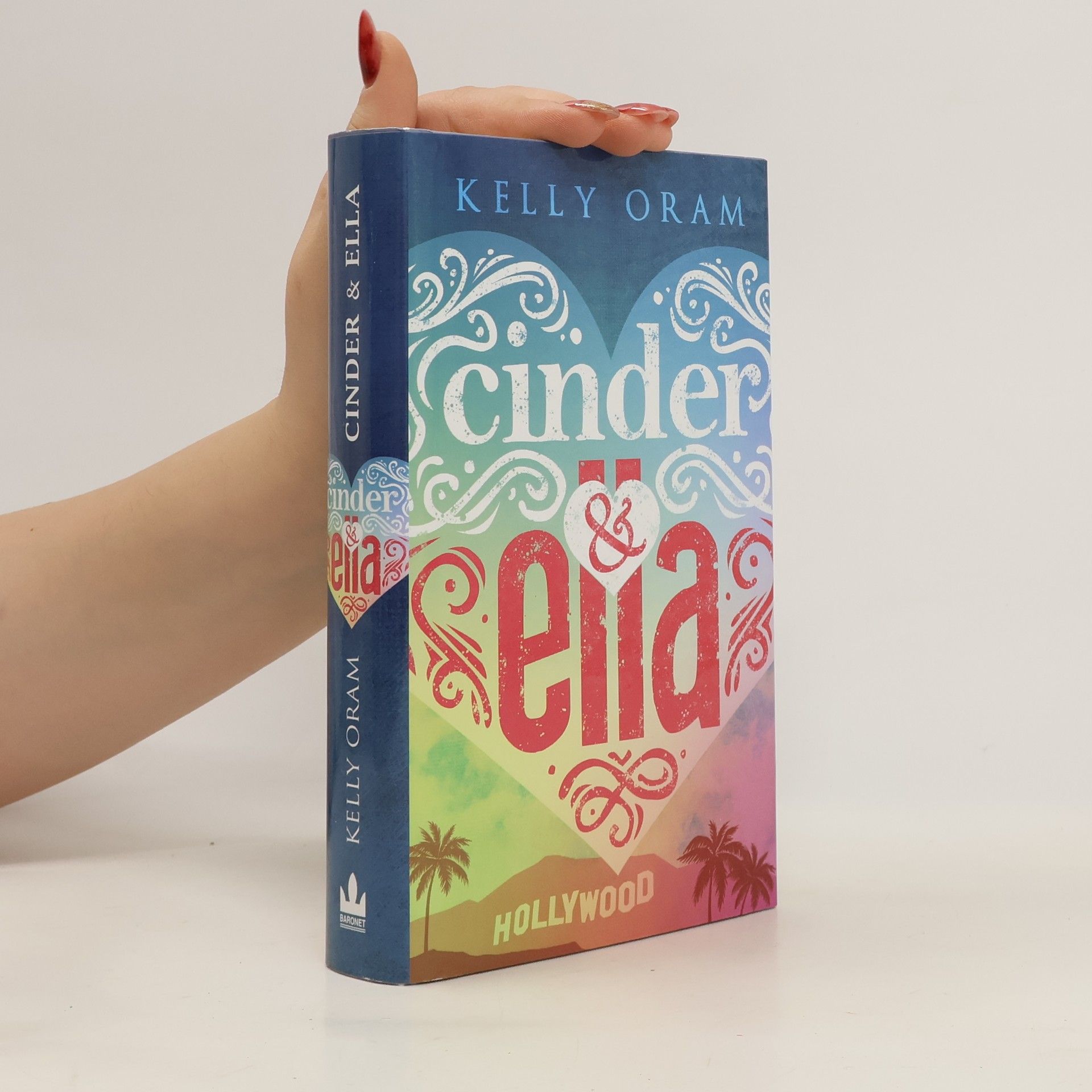 Kelly Oram Cinder & Ella