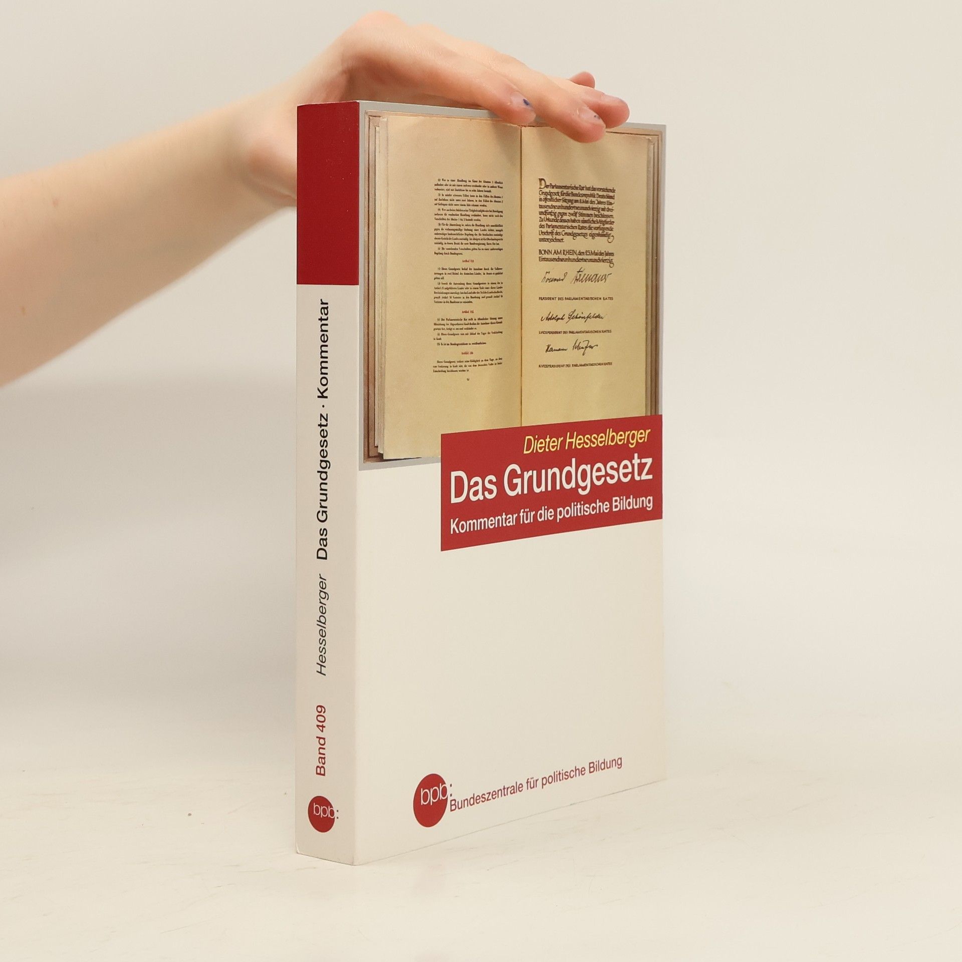 Dieter Hesselberger Das Grundgesetz. Kommentar für die politische Bildung