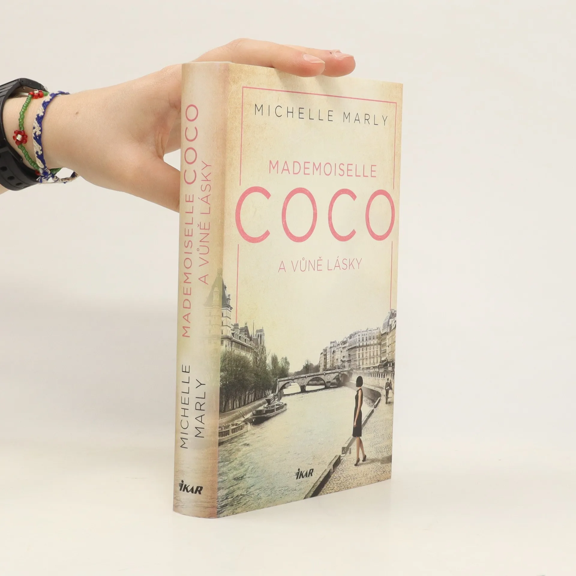 Mademoiselle Coco a vůně lásky | Book | Hardcover | Michelle Marly | CS