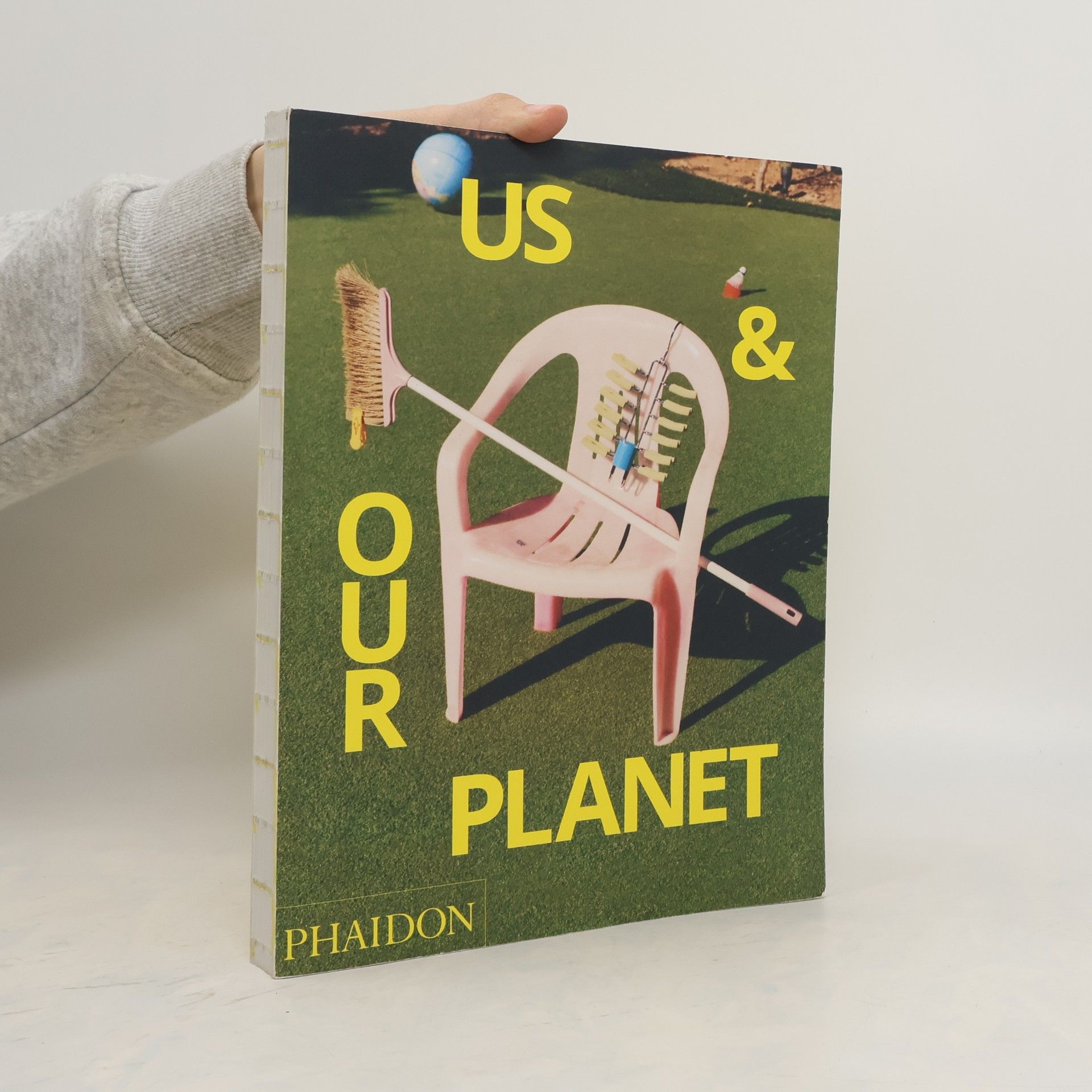 Maisie Skidmore Us & our planet : this is how we live