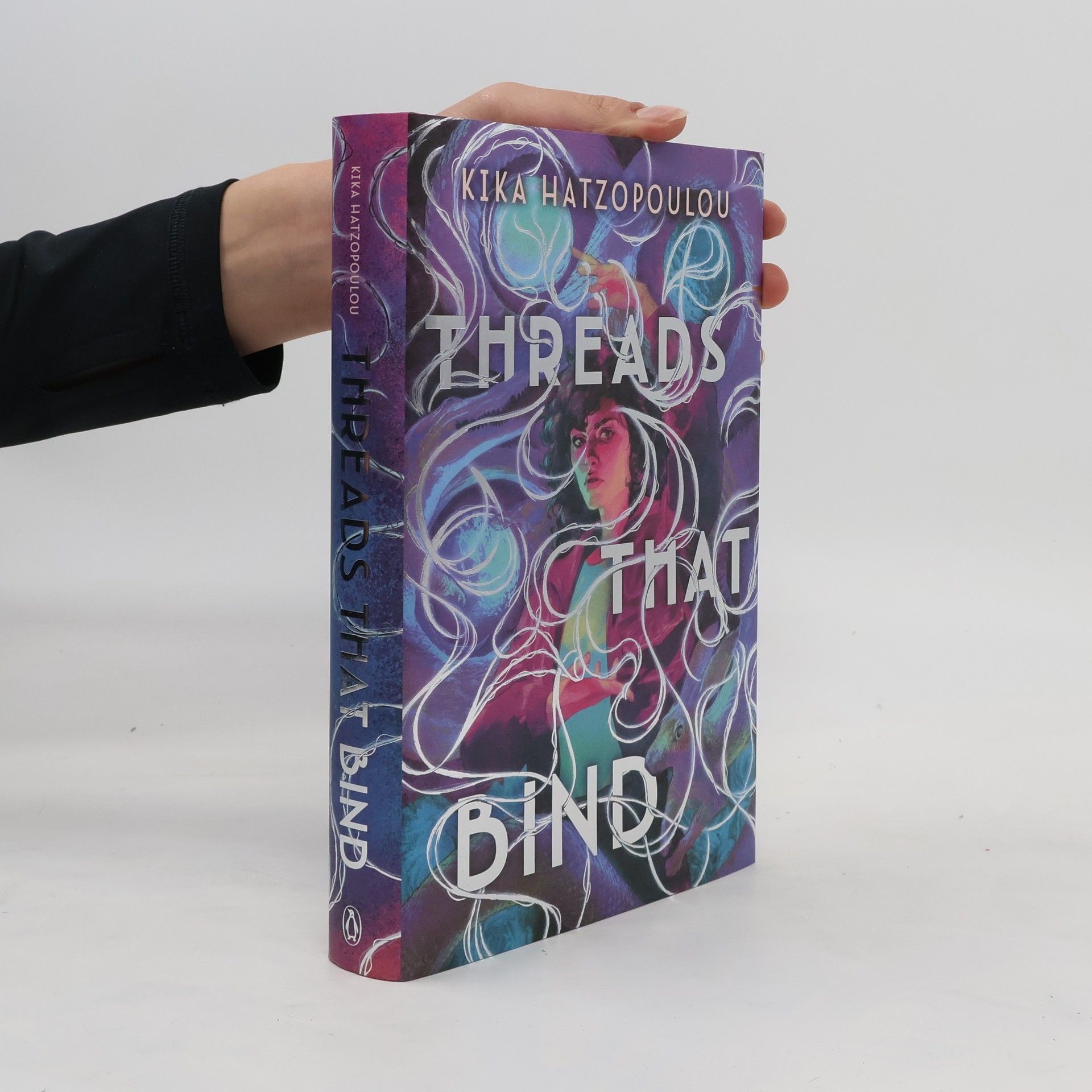 Kika Hatzoupolou Threads that Bind