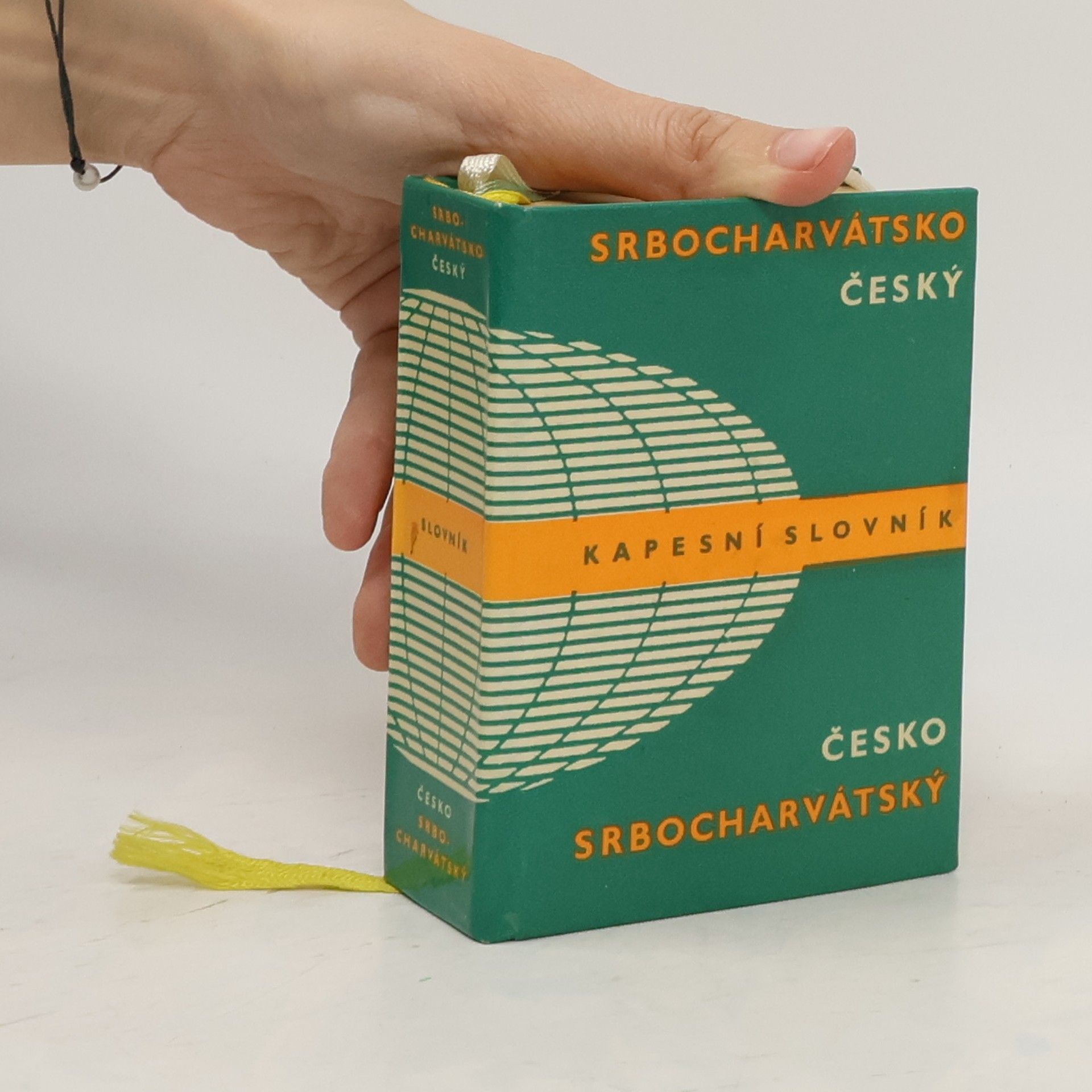 Collectif d'auteurs Srbocharvátsko český kapesní slovník