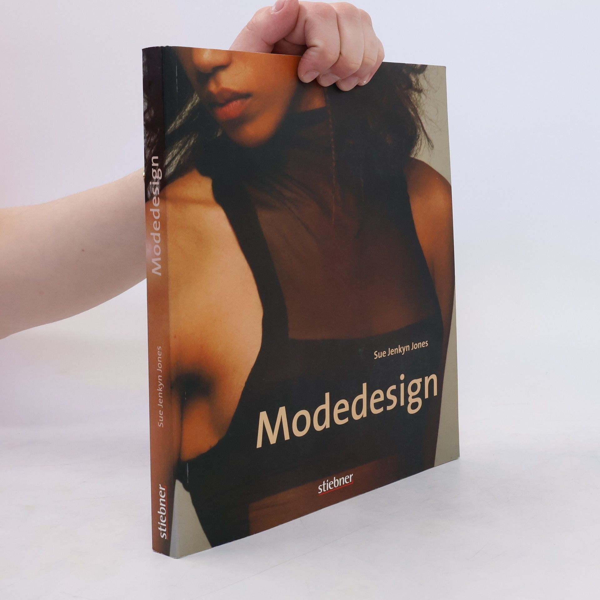 Sue Jenkyn Jones Modedesign