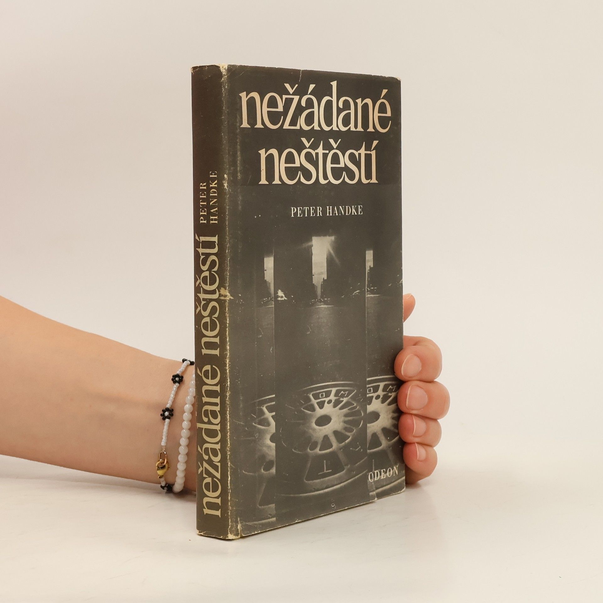 Peter Handke Nežádané neštěstí