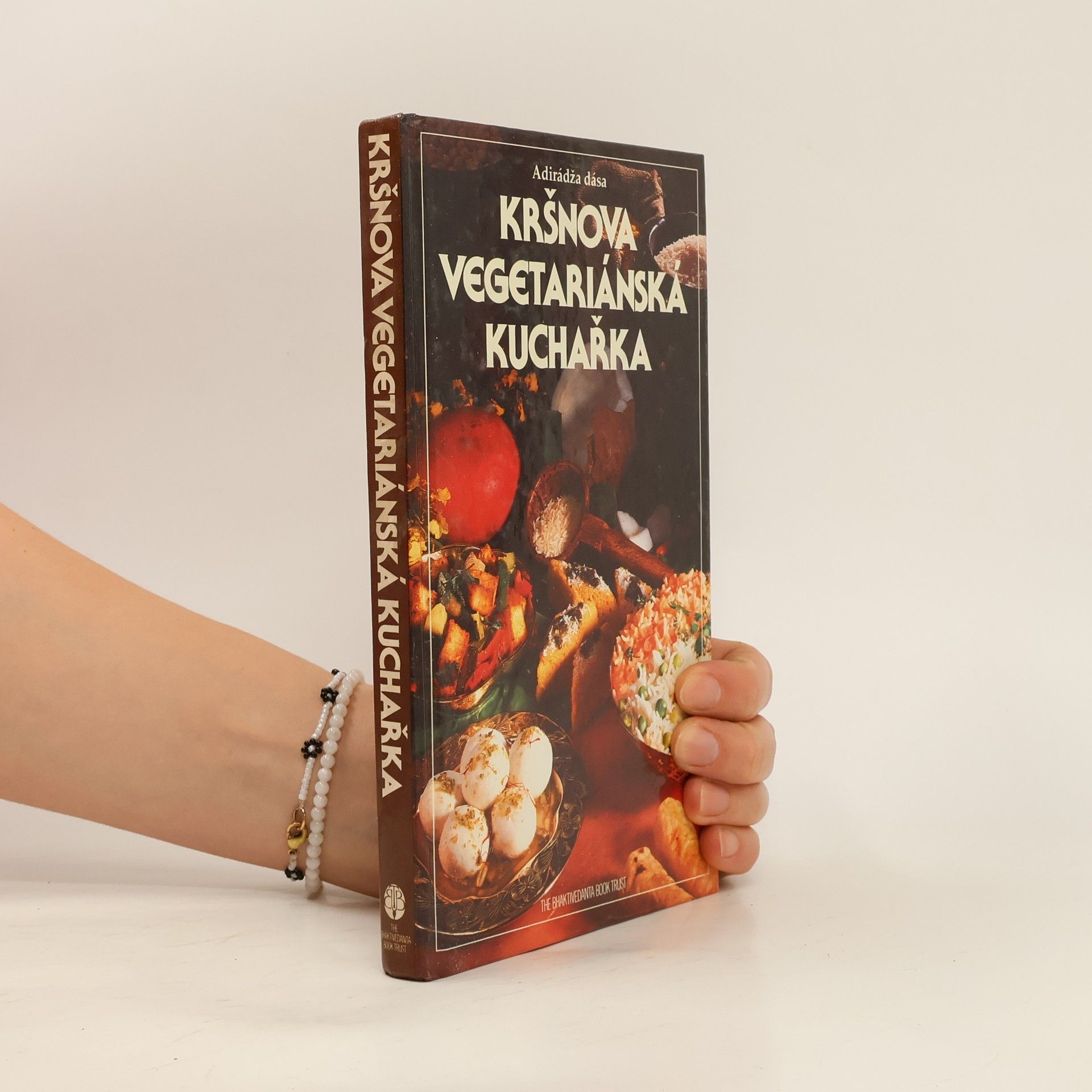 Adirádža dása Kršnova vegetariánská kuchařka