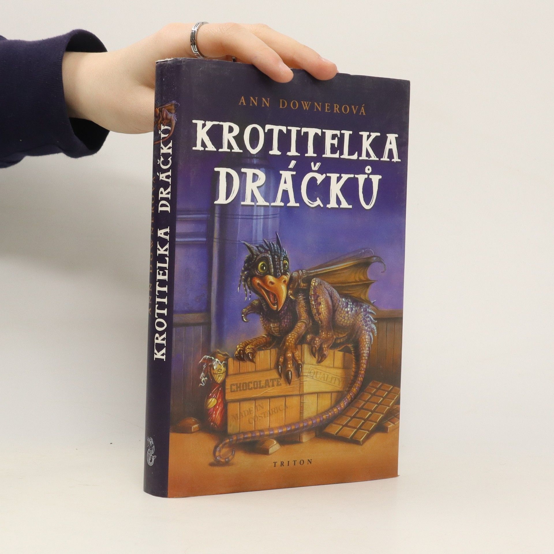Ann Downer Krotitelka dráčků