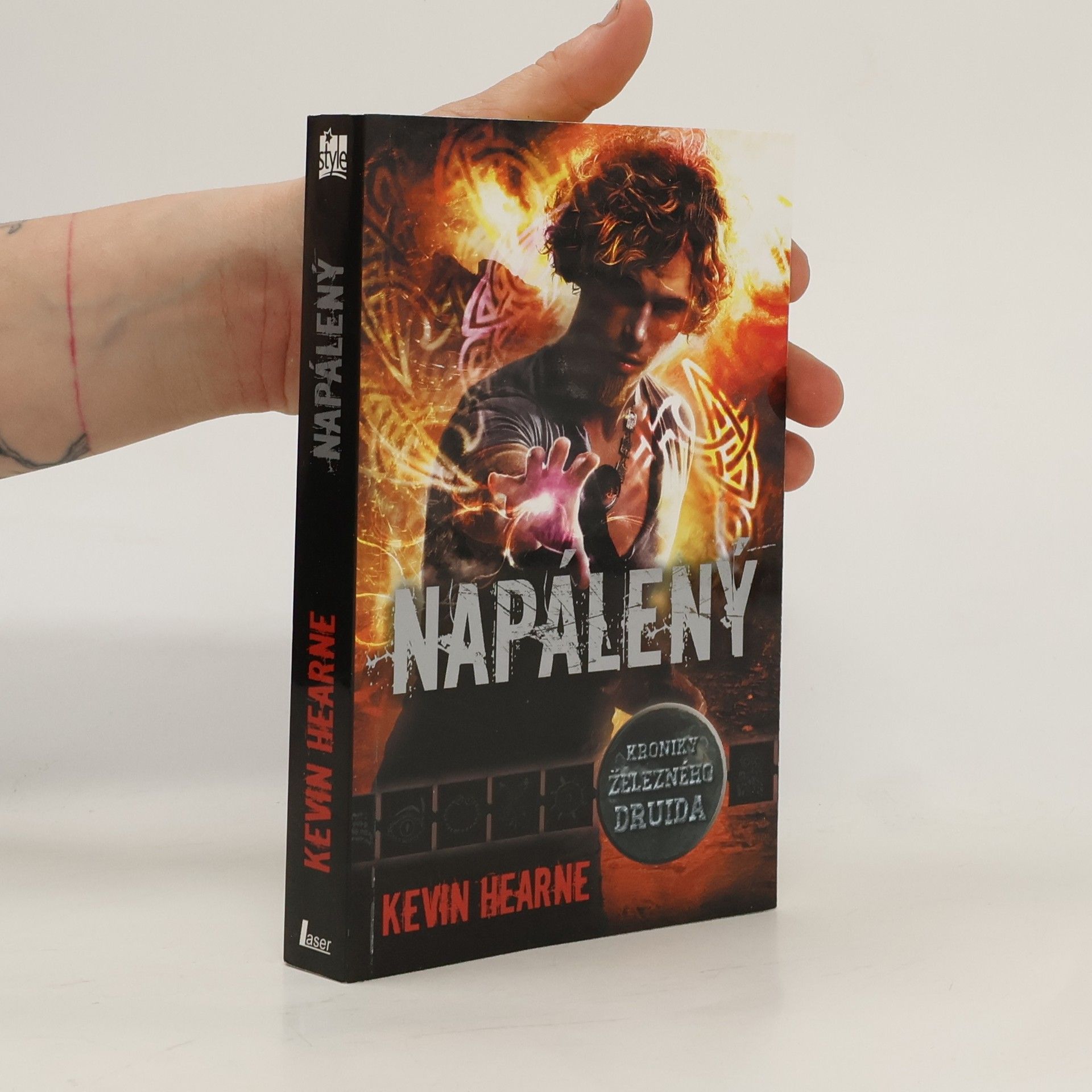 Kevin Hearne Napálený. Kroniky železného druida. 4. díl