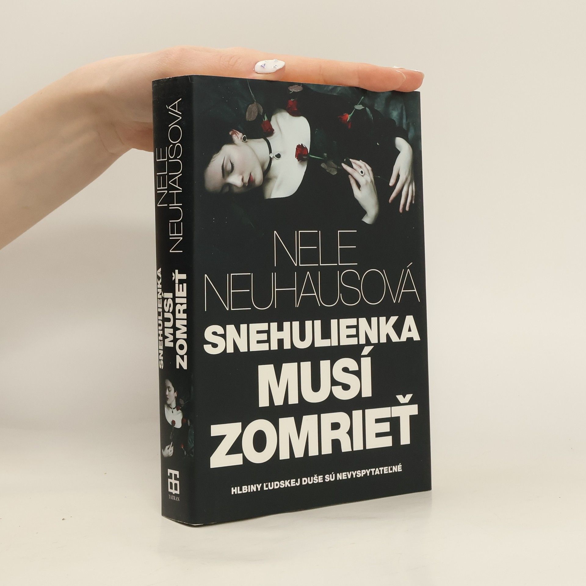 Nele Neuhaus Snehulienka musí zomrieť