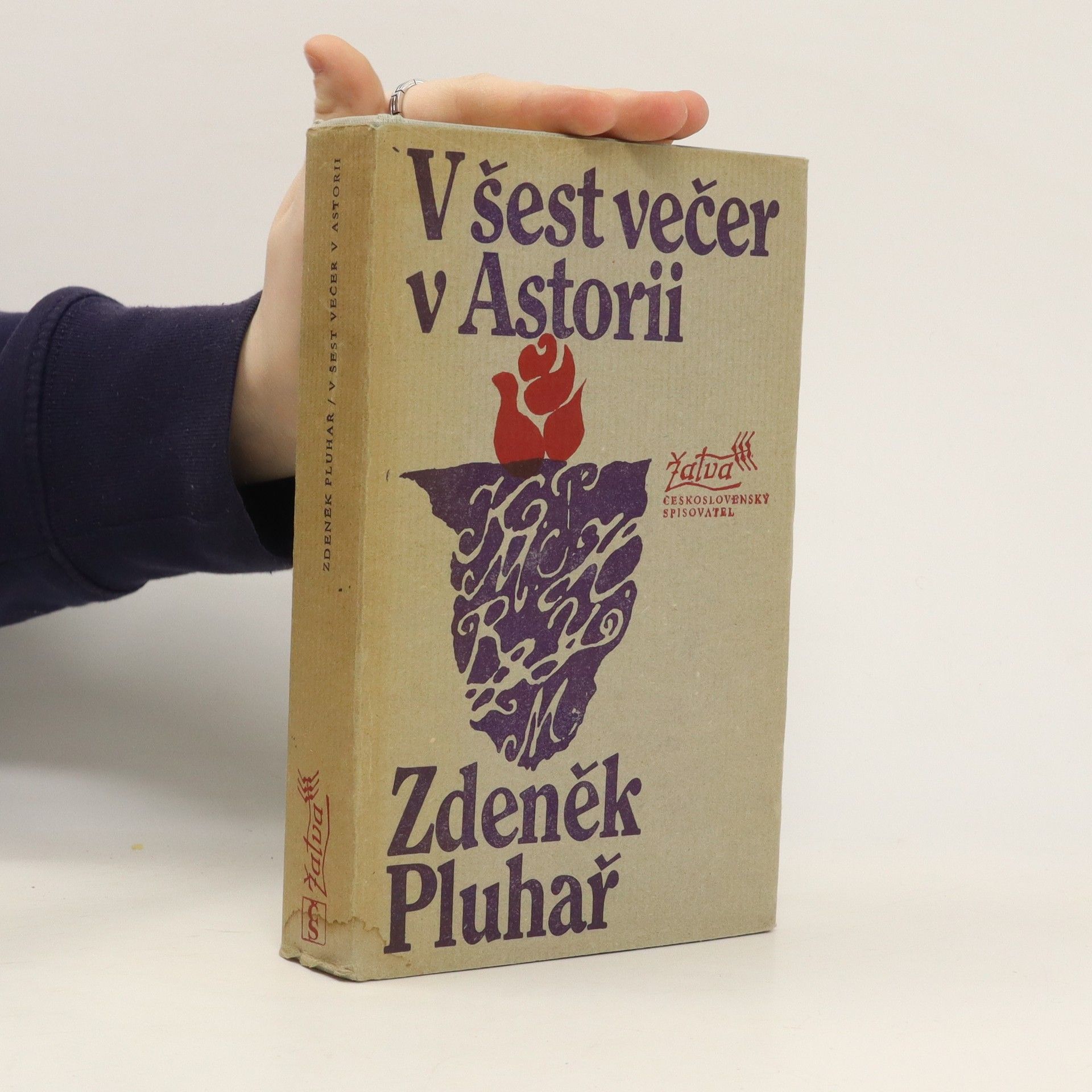 Zdeněk Pluhař V šest večer v Astorii