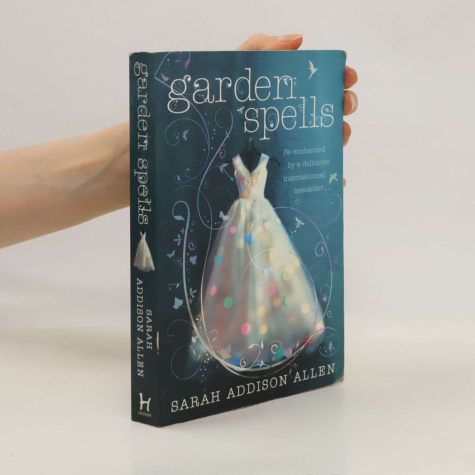 Sarah Addison Allen Garden Spells