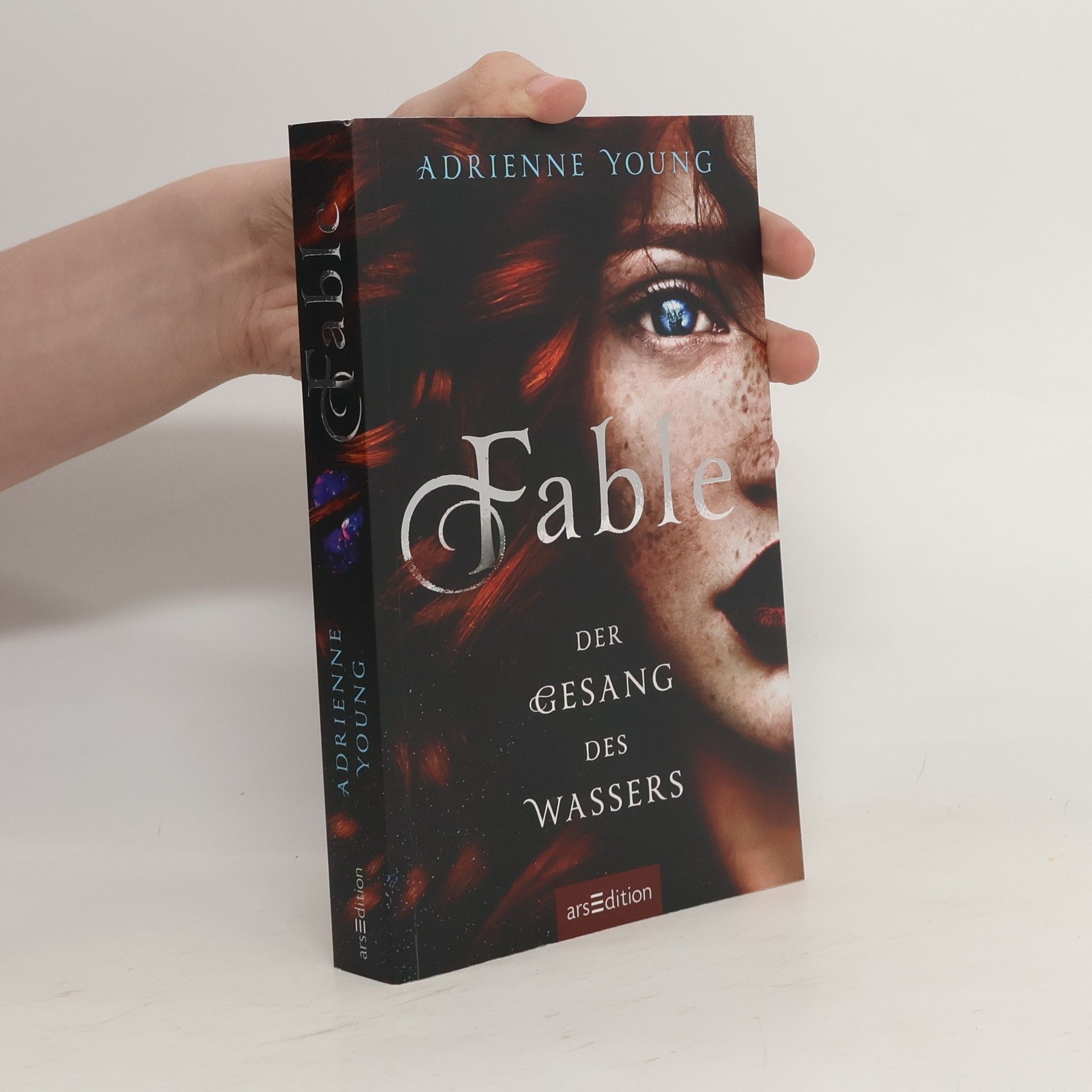 Adrienne Young Fable - Der Gesang des Wassers (Fable 1)