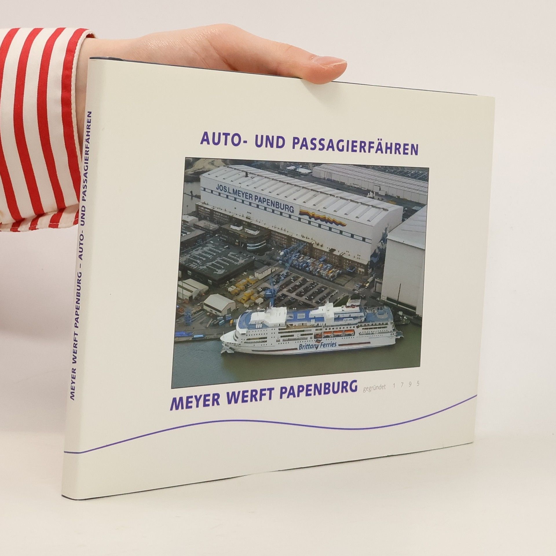 Collectif d'auteurs Auto - und Passagierfähren