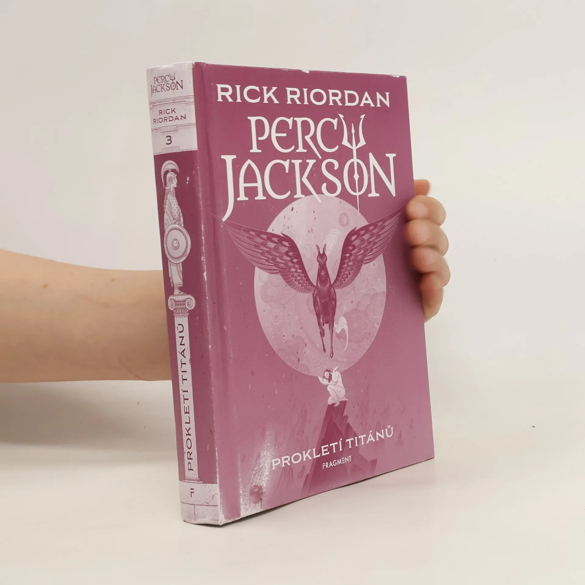 Percy Jackson 3. Prokletí Titánů | Kniha | pevná | Rick Riordan | CS