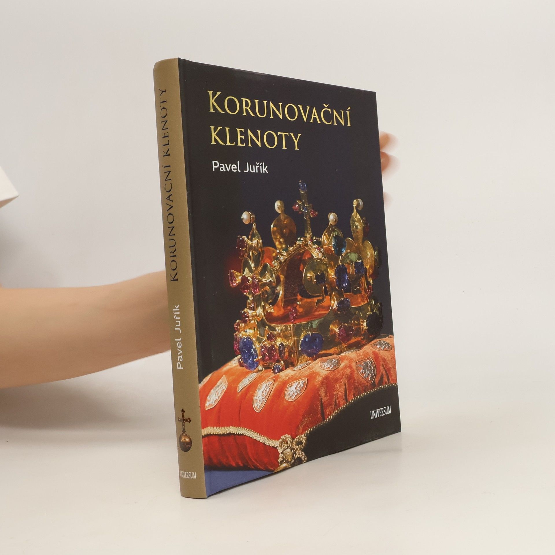Pavel Juřík Korunovační klenoty