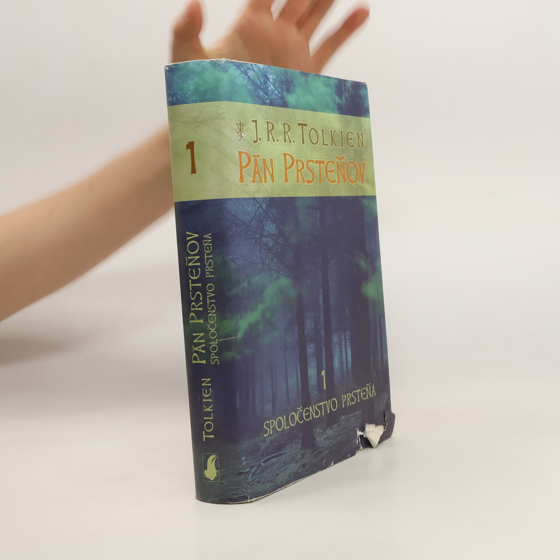 J. R. R. Tolkien Pán prsteňov 1. Spoločenstvo prsteňa