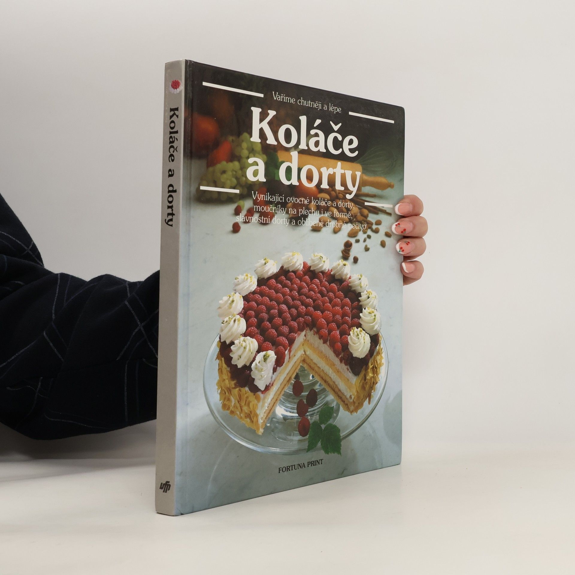 Kolektiv autorů Koláče a dorty