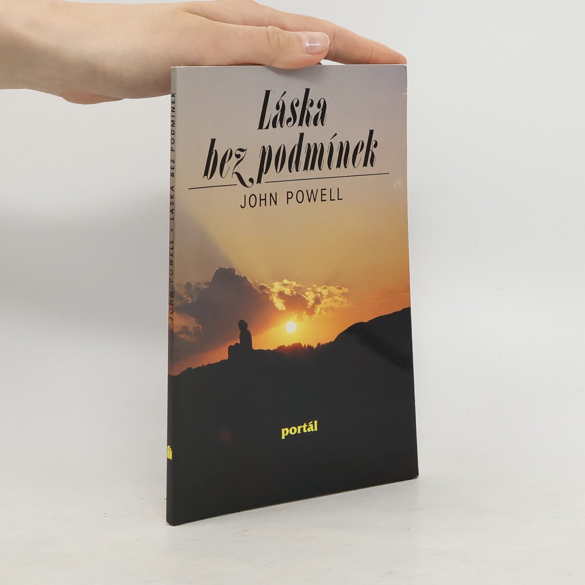 Umberto Fontana Člověk a zasvěcení v duchu Dona Boska po sto letech od jeho smrti