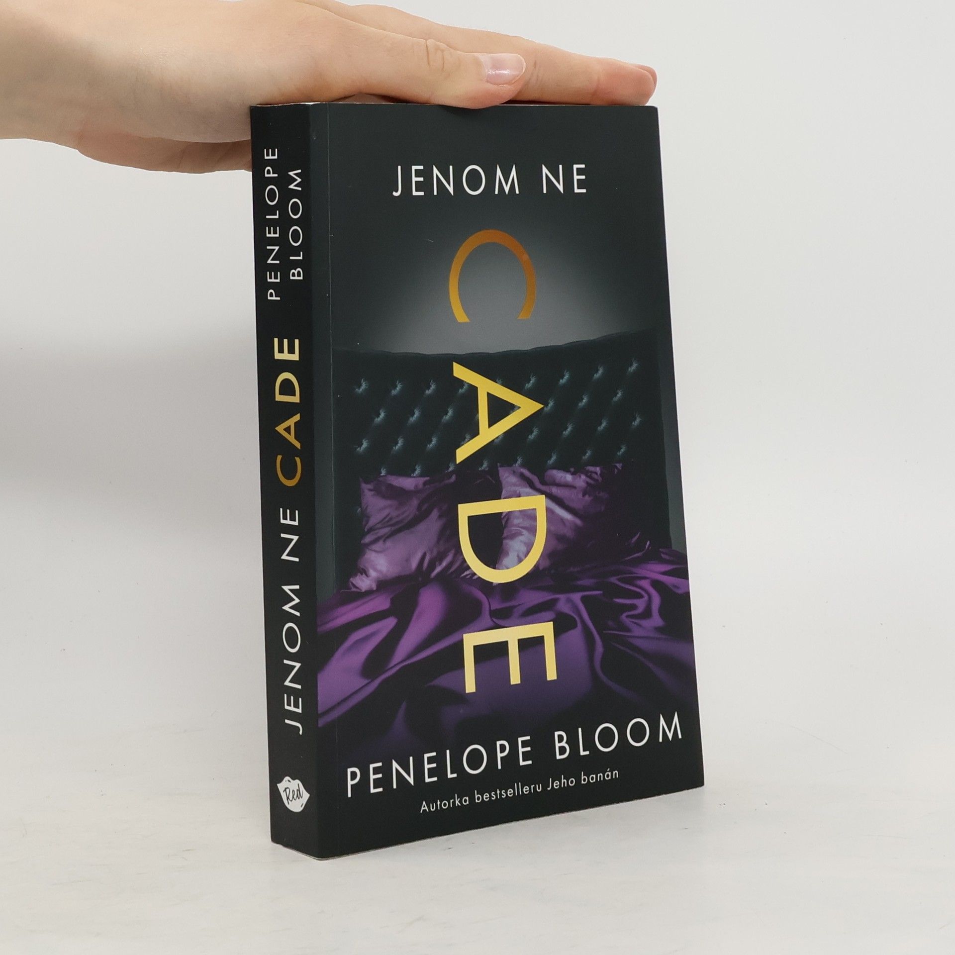 Penelope Bloom Jenom ne Cade
