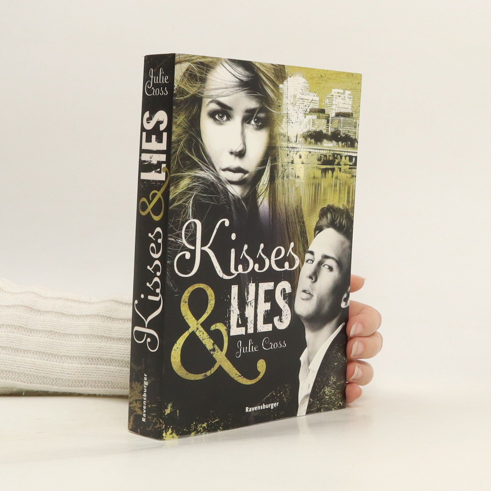 Juliet Cross Kisses & lies