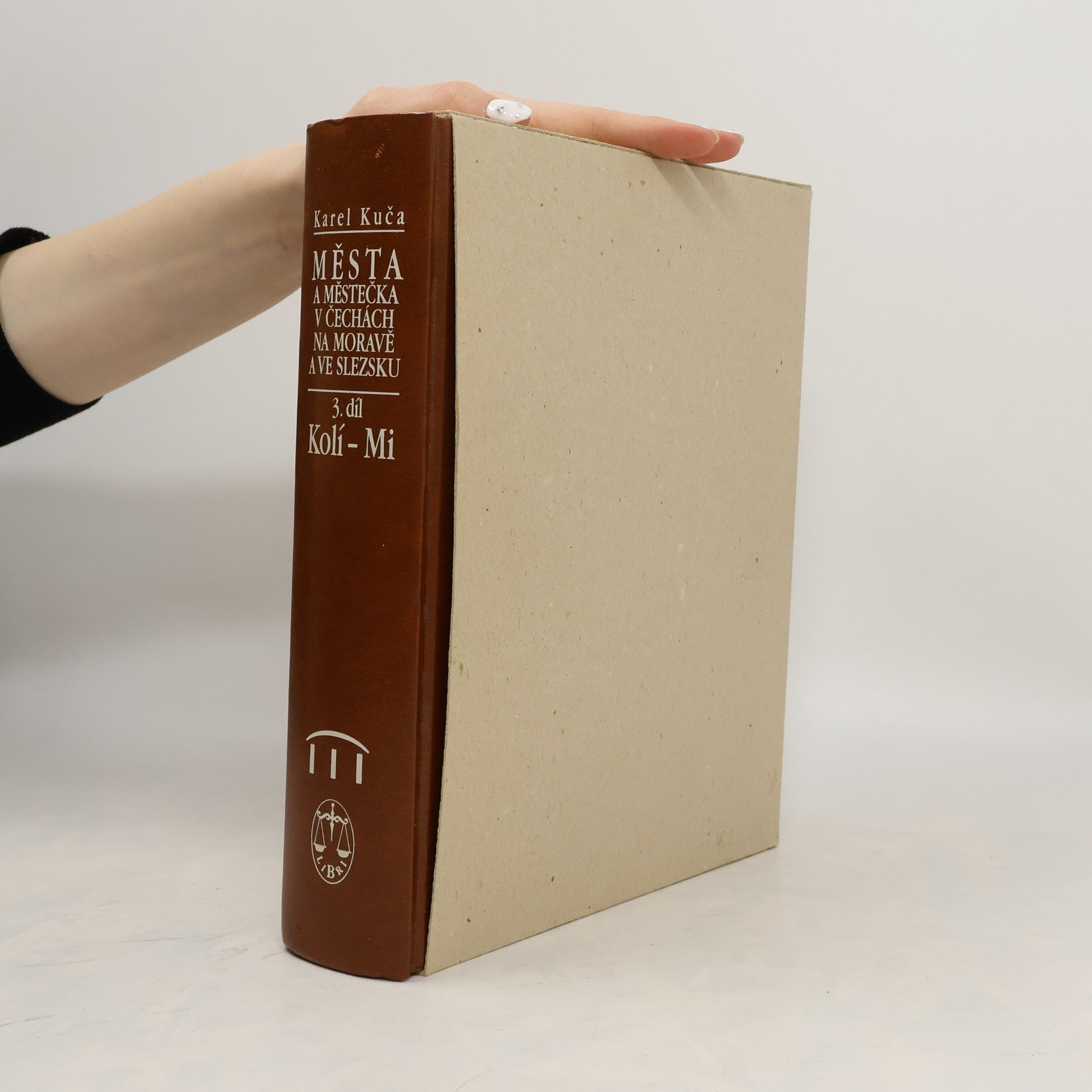 Karel Kuča Města a městečka v Čechách, na Moravě a ve Slezsku. 3. díl, Kolí-Mi