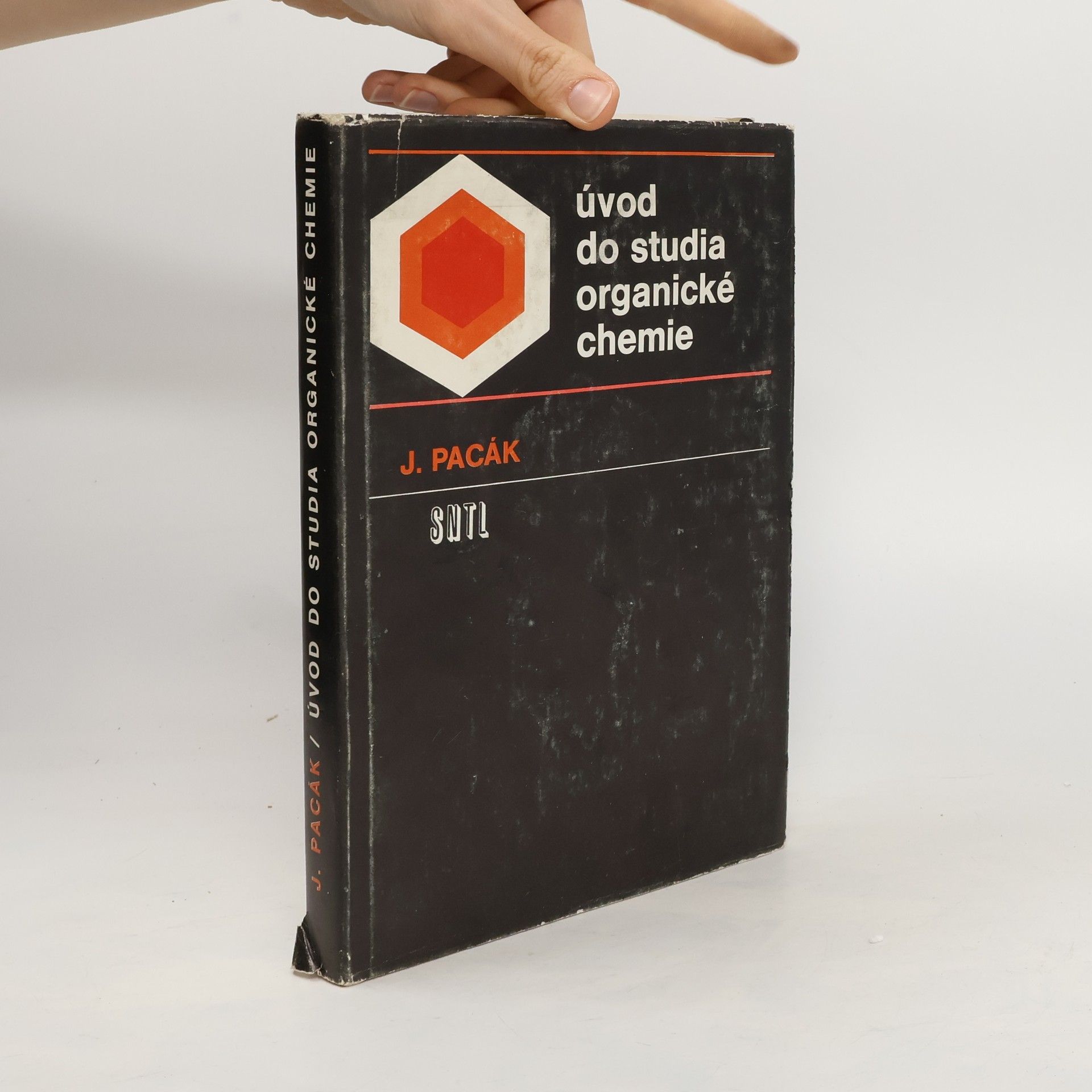 Josef Pacák Úvod do studia organické chemie