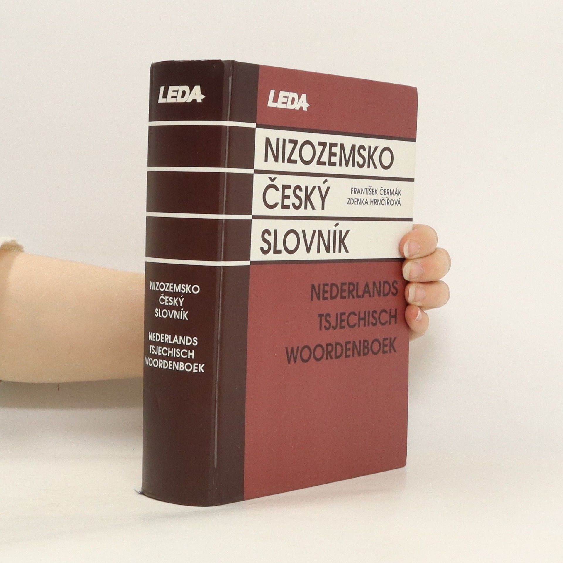 Hrnčířová Zdenka Nizozemsko-český slovník. Nederlands-Tsjechisch woordenboek