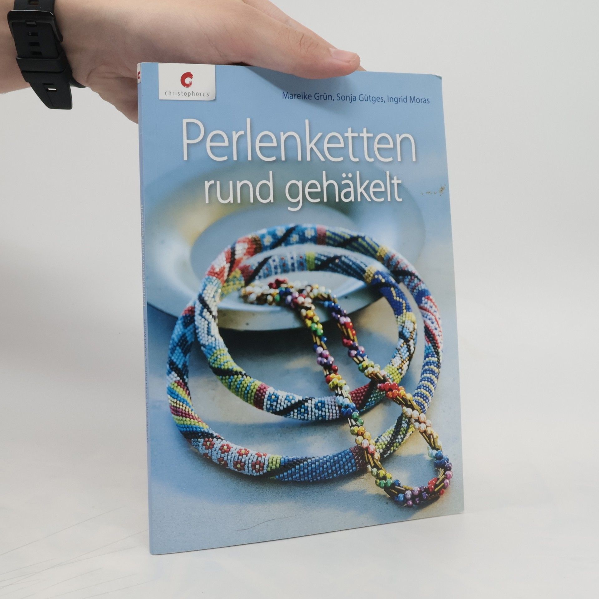 Mareike Grün Perlenketten rund gehäkelt