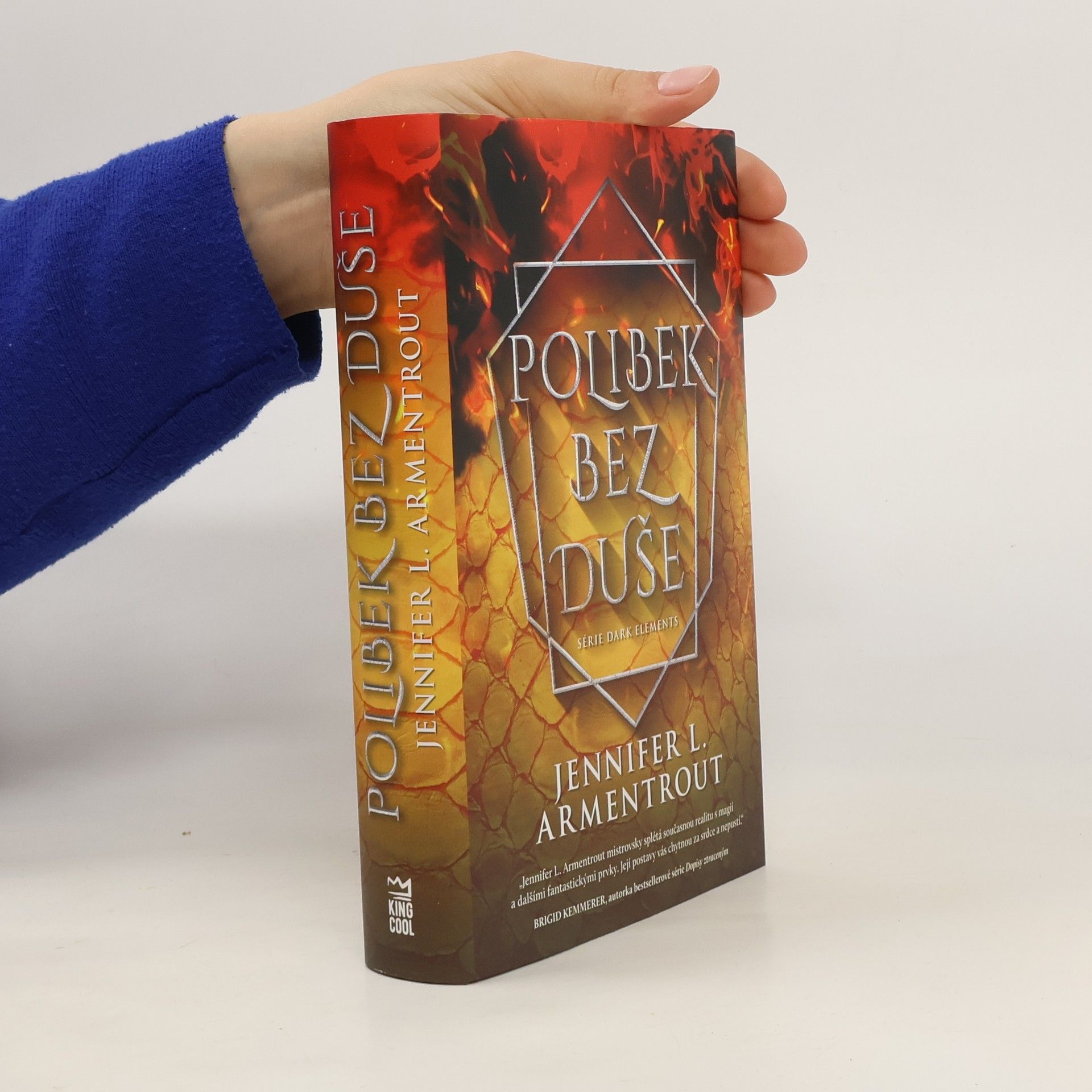 Jennifer L. Armentrout Polibek bez duše