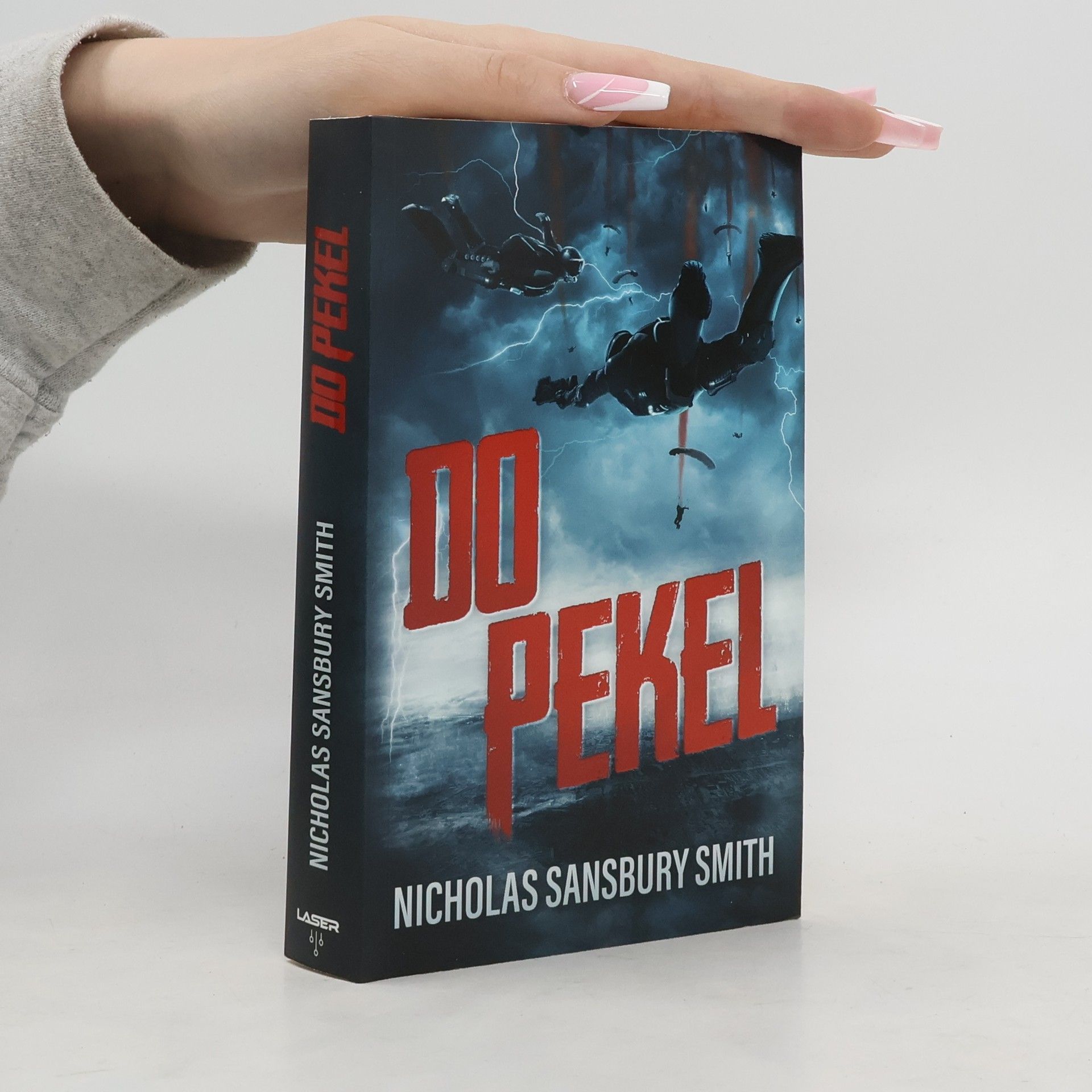 Nicholas Sansbury Smith Do pekel