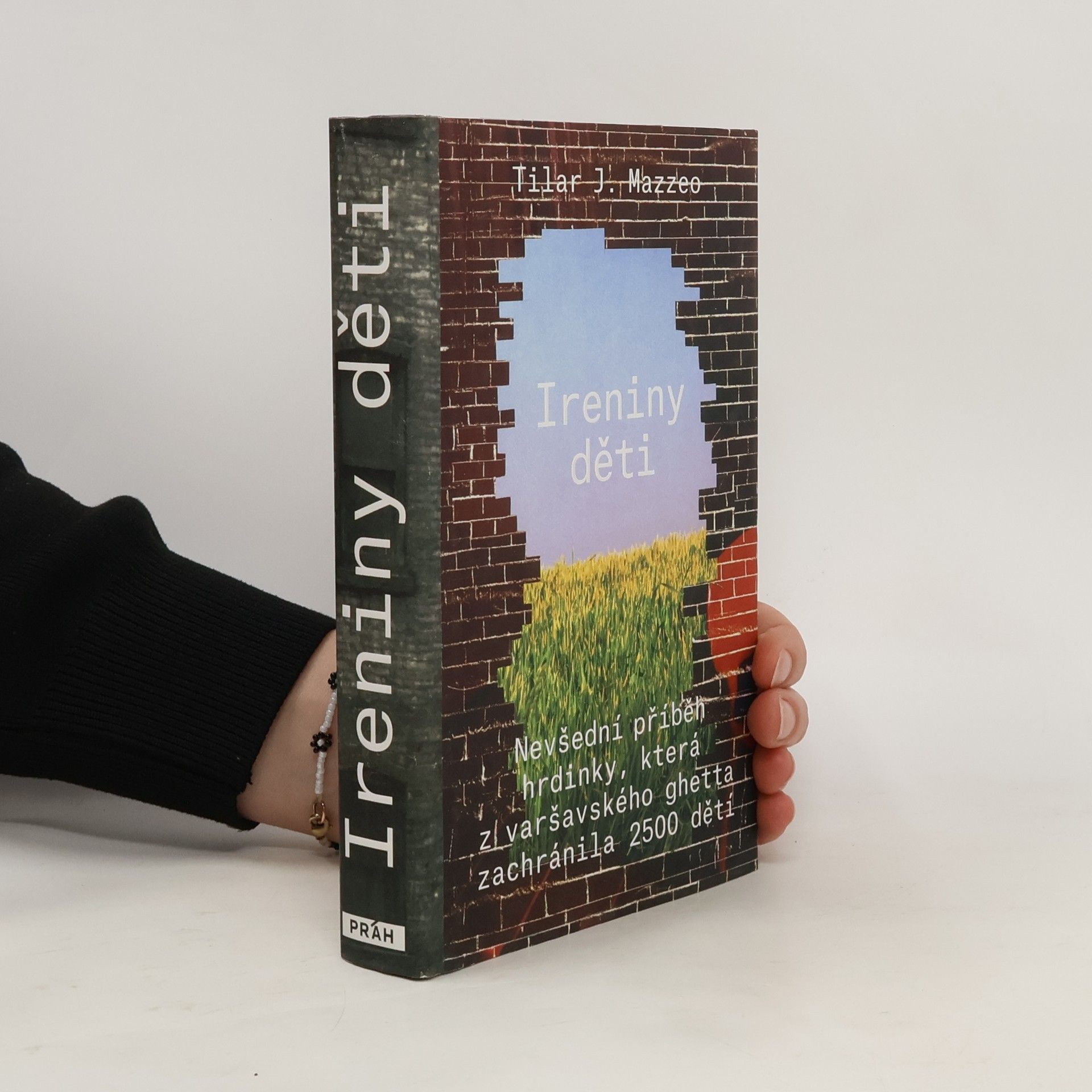 Tilar J. Mazzeo Ireniny děti