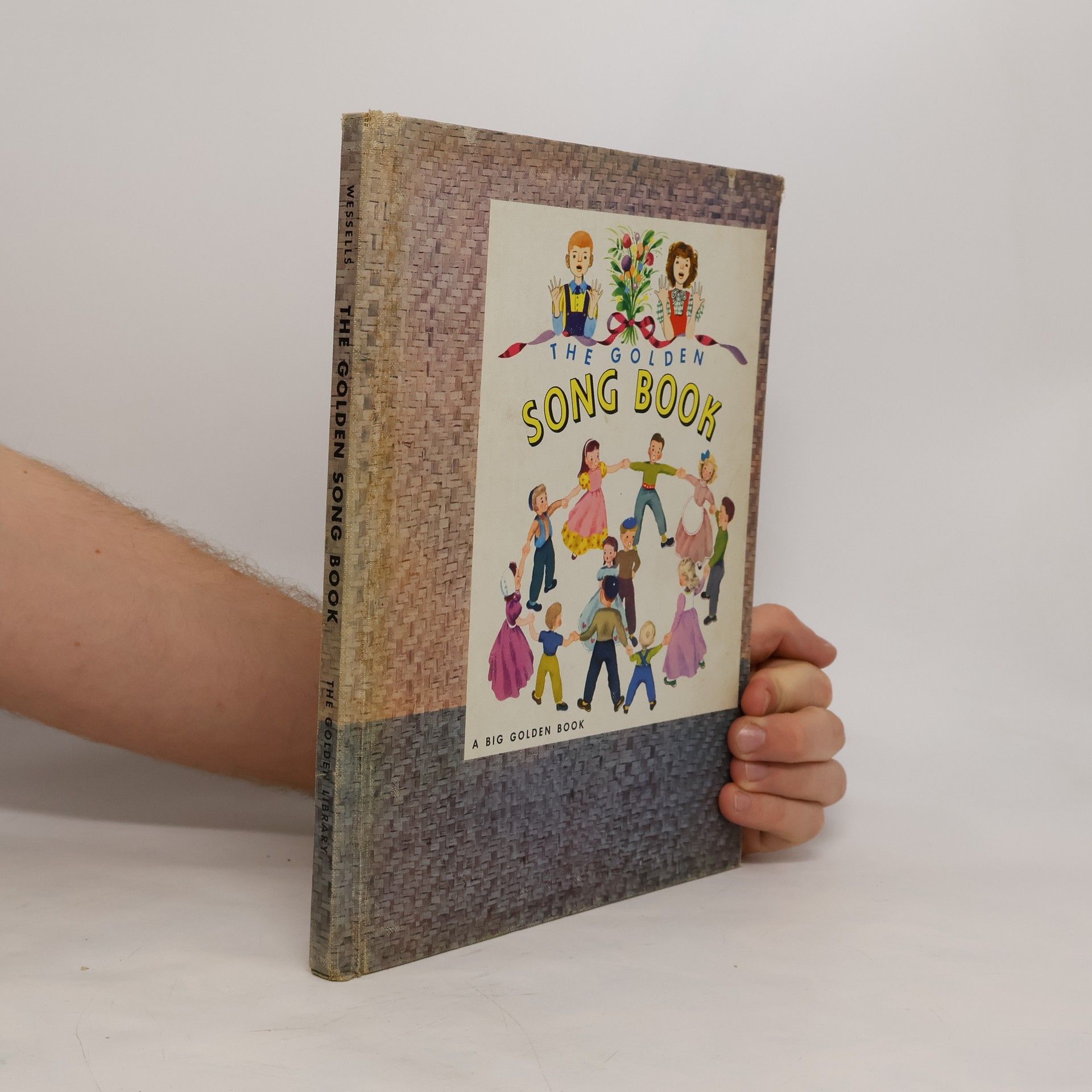 kolektiv The Golden Song Book