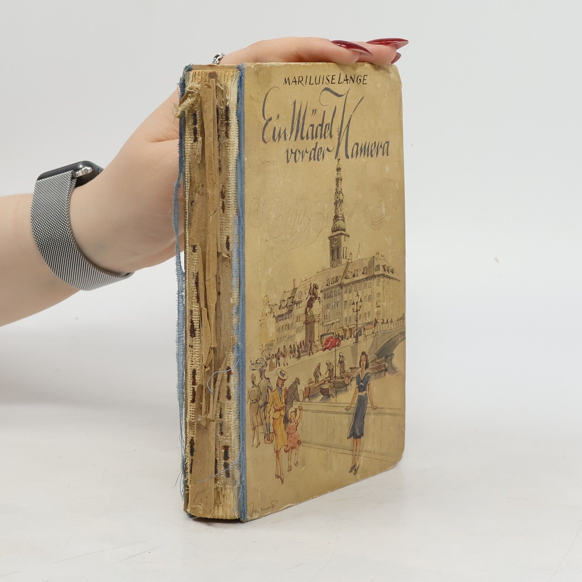 Mari Luise Lange Ein Mädel vor der Kamera