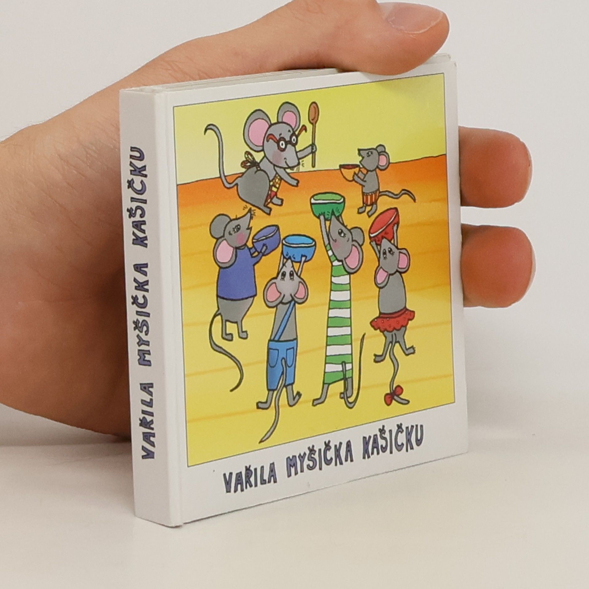 Jana Semelková Vařila myšička kašičku