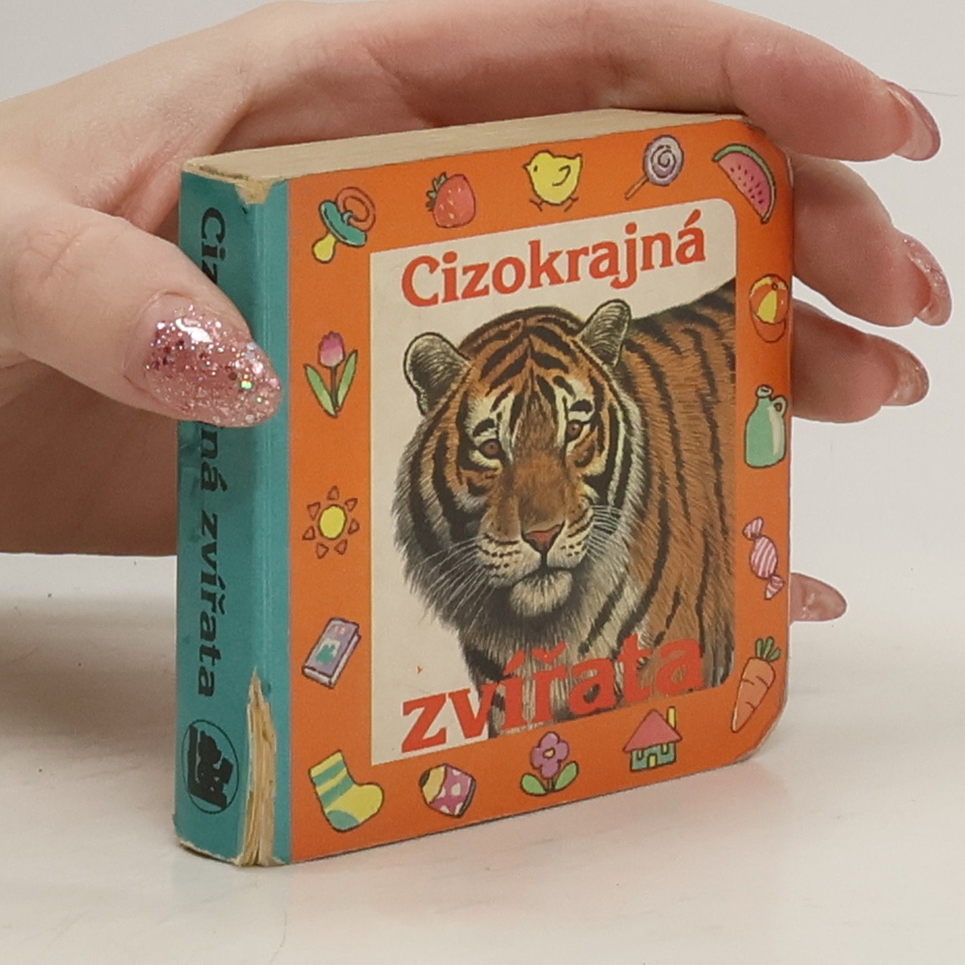 kolektiv Cizokrajná zvířata