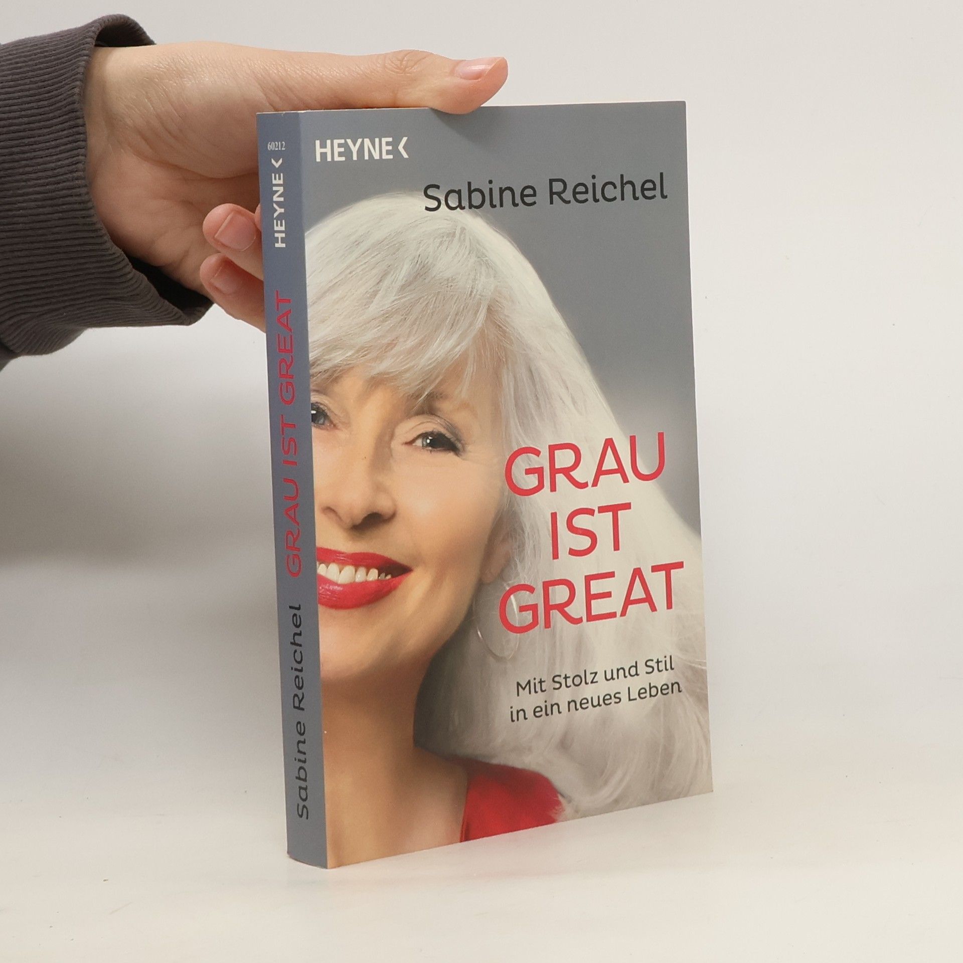 Sabine Reichel Grau ist great