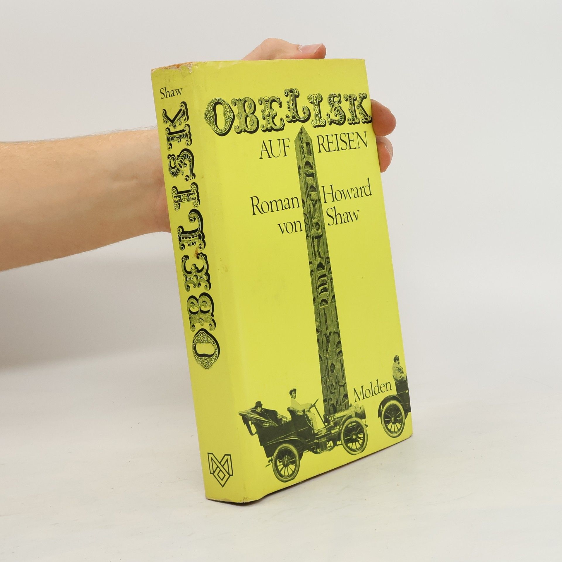 Howard Shaw Obelisk auf Reisen