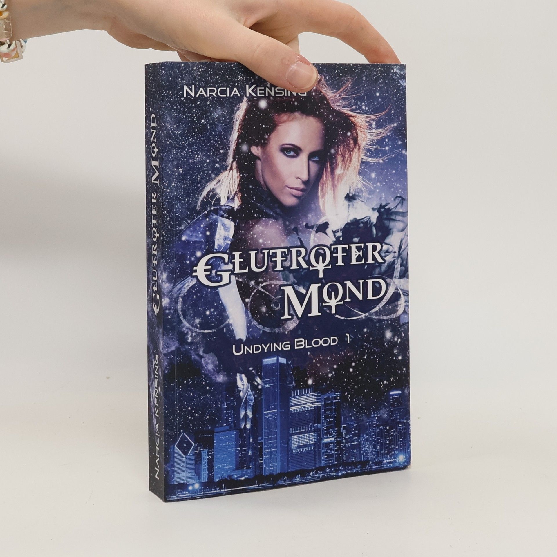 Narcia Kensing Undying Blood 1: Glutroter Mond