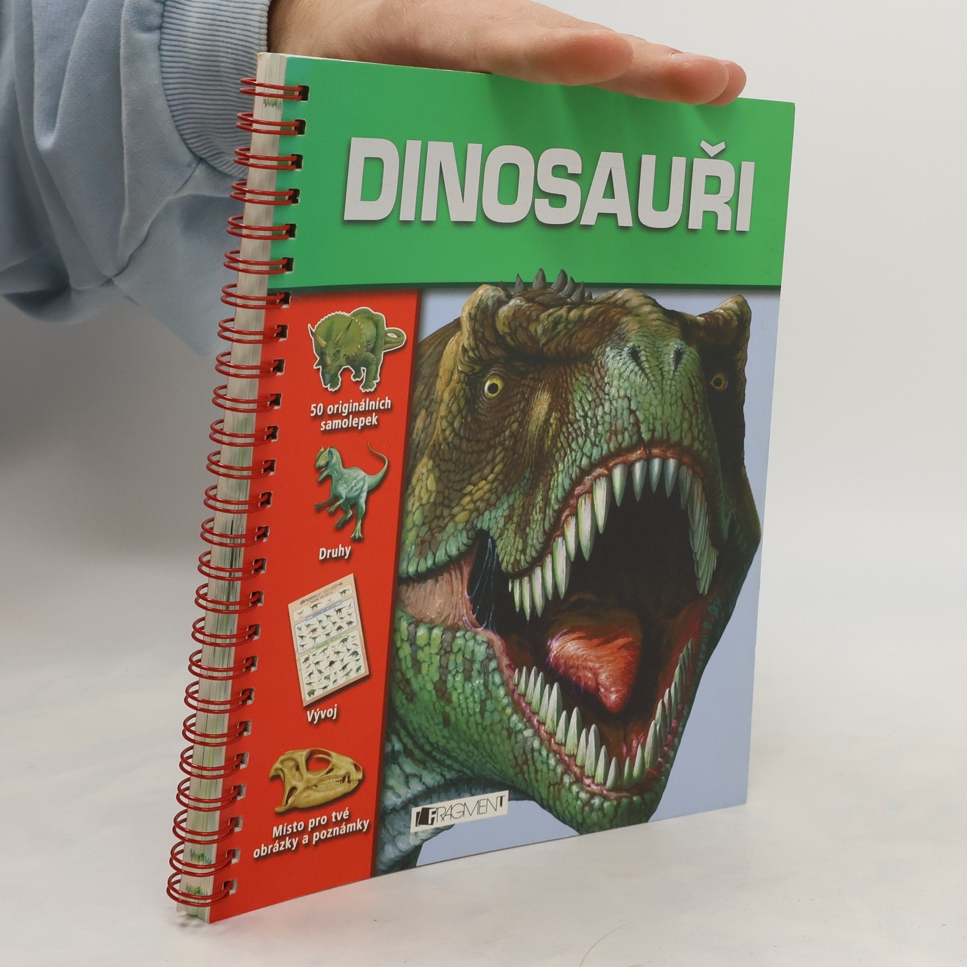 Collectif d'auteurs Dinosauři