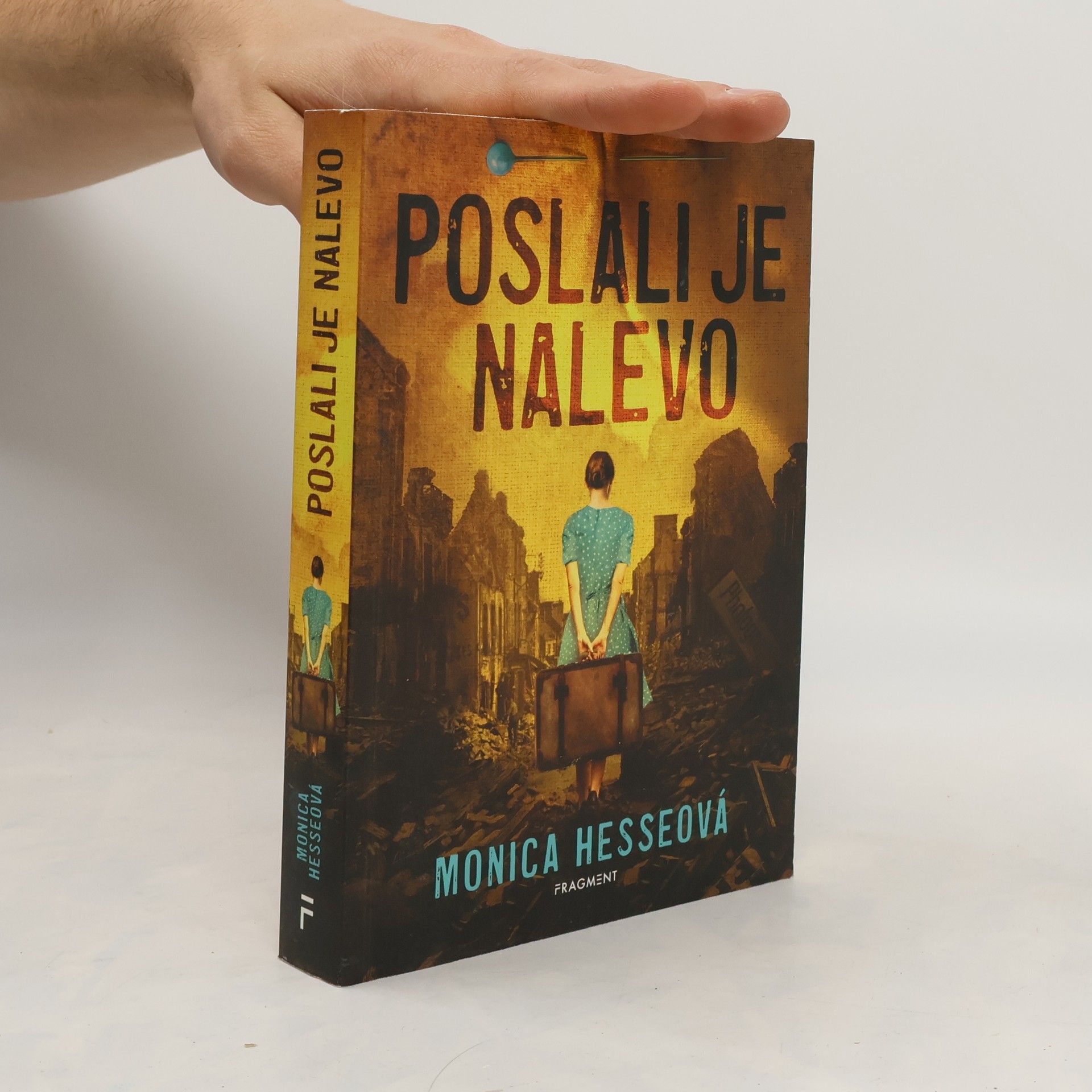 Monica Hesse Poslali je nalevo