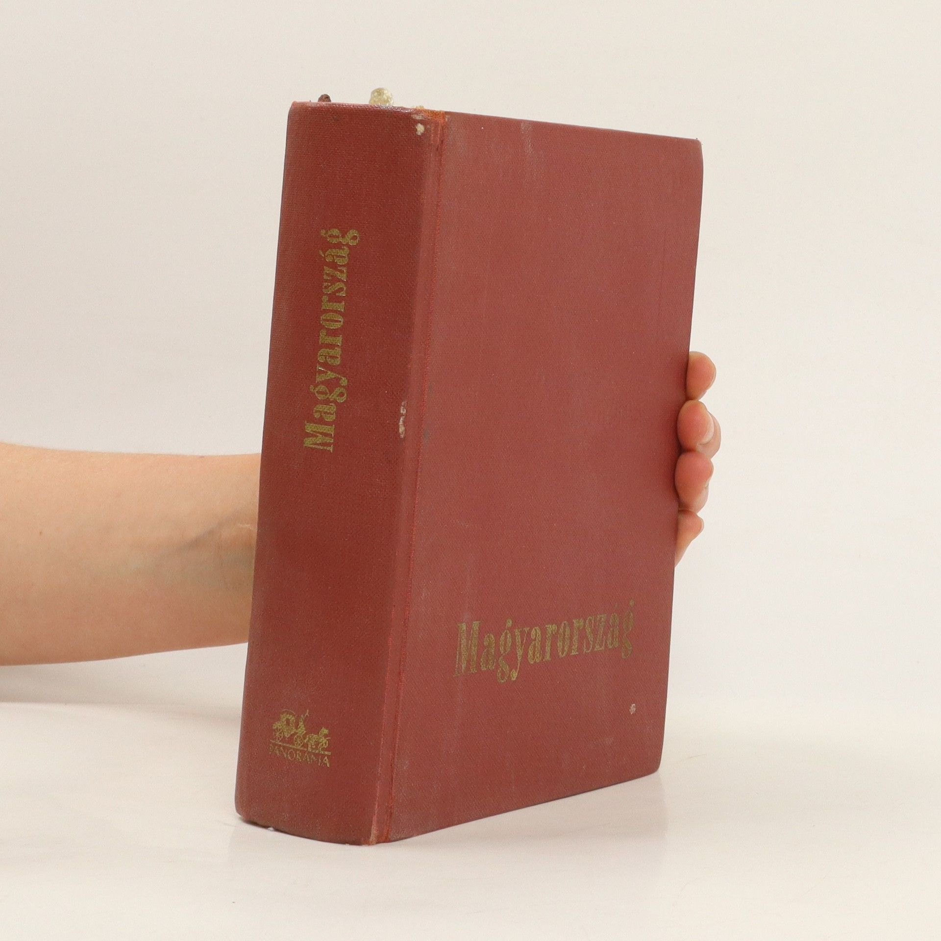 Autores varios Magyarország