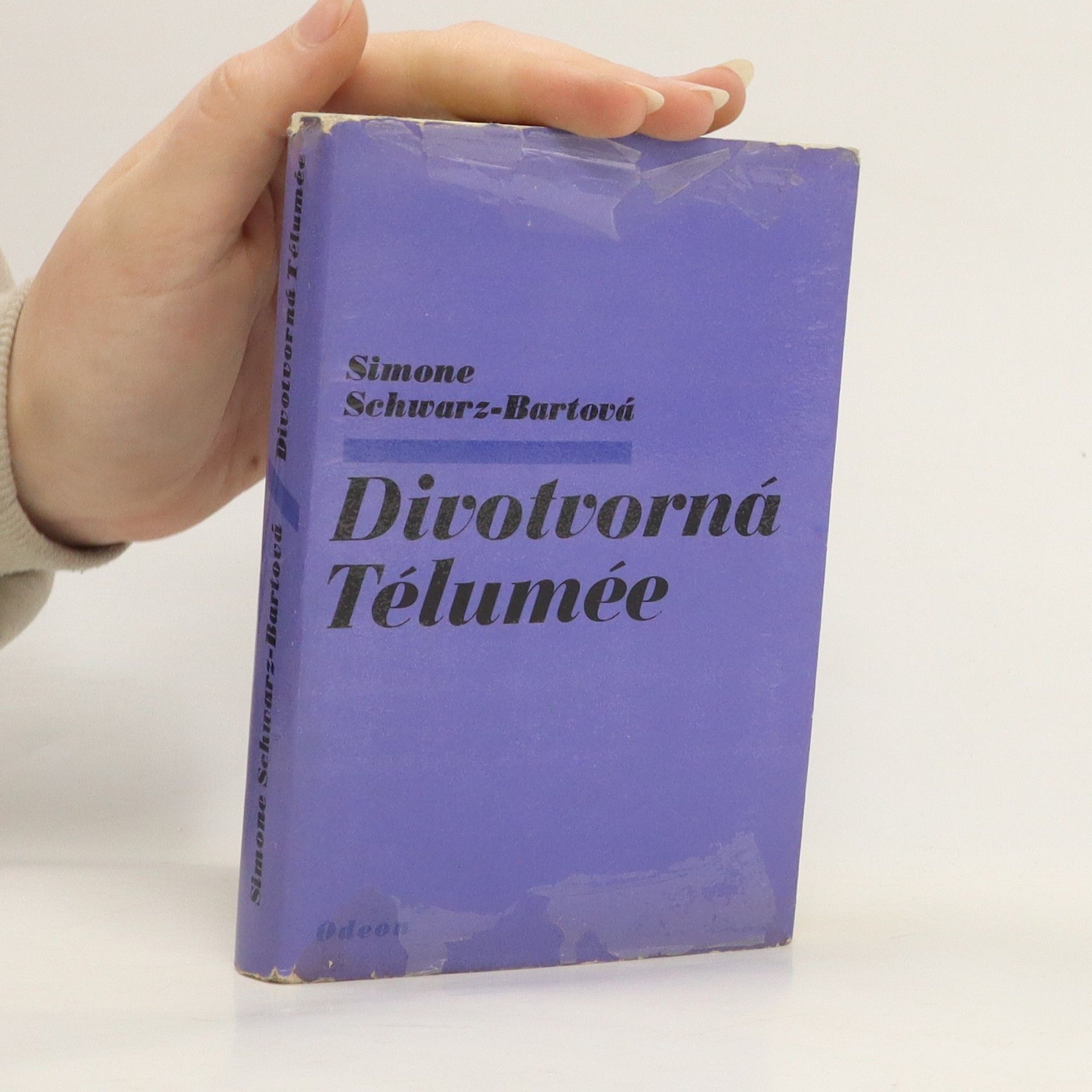 Simone Bártová Divotvorná Télumée